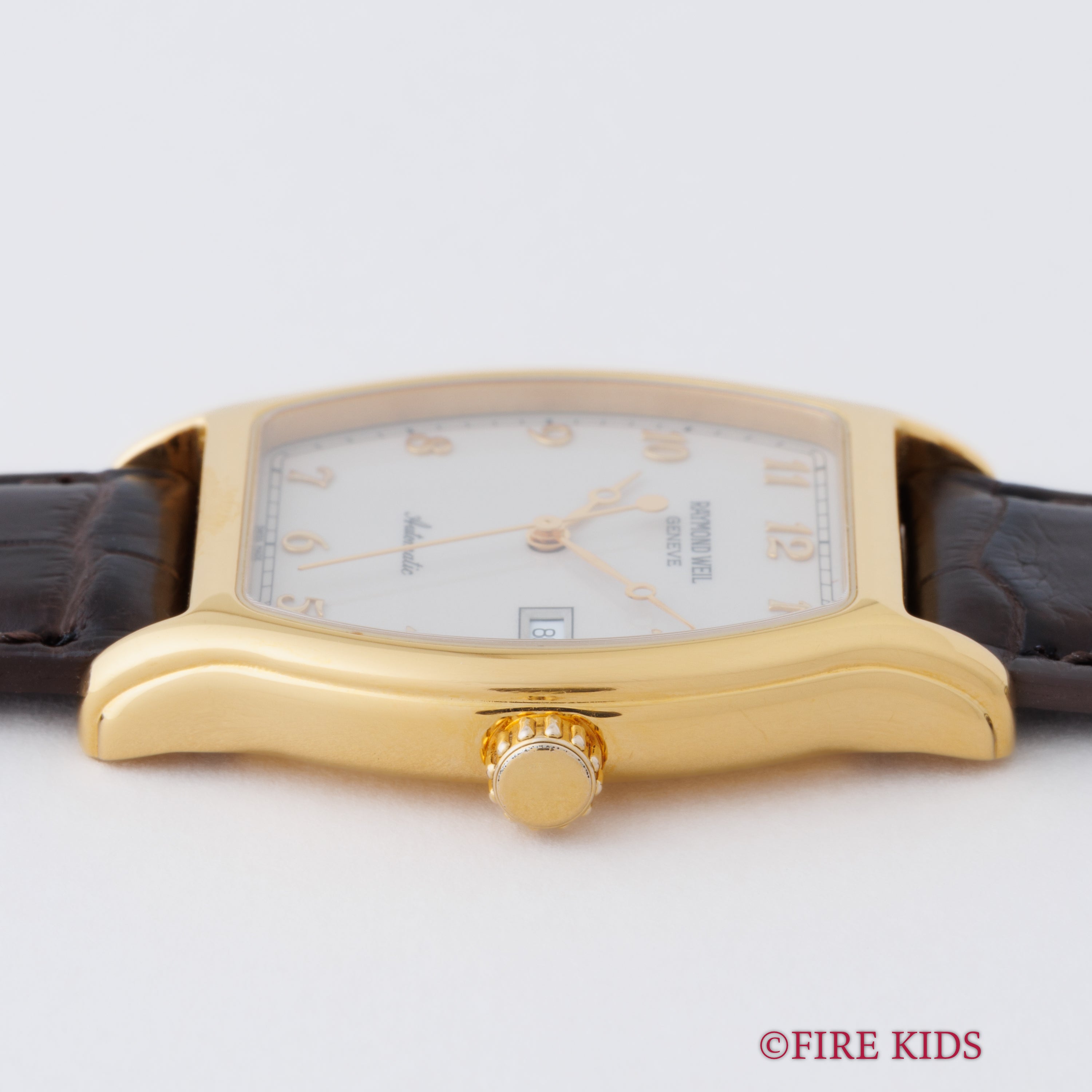 レイモンドウェイル 1995年製 トノー型GPケース 全アラビア数字 自動巻き 箱、ギャラ付き 純正尾錠付き