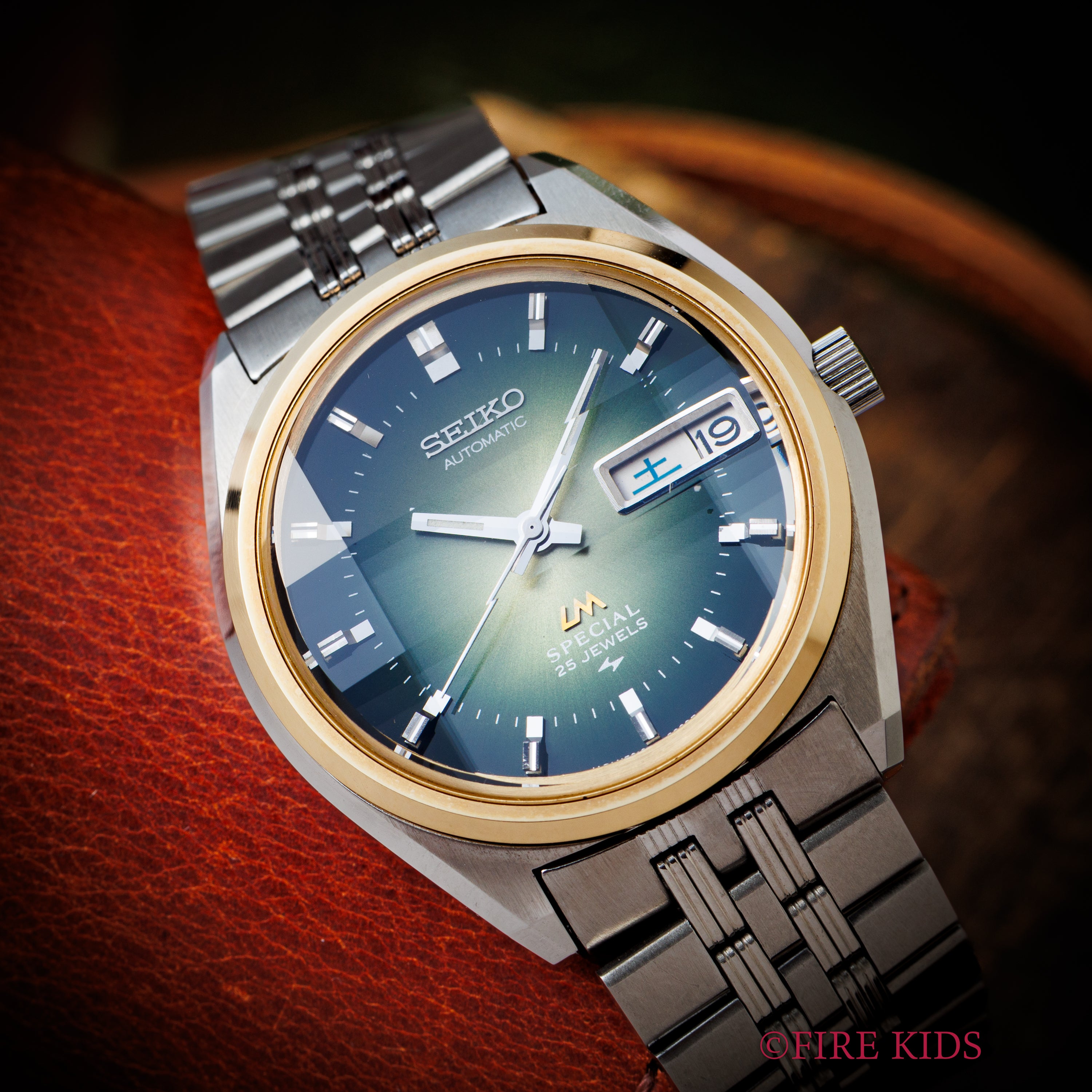 セイコー LMスペシャル Ref.5216-6010 1973年製 グリーングラデーション カットガラス 純正ブレス付き