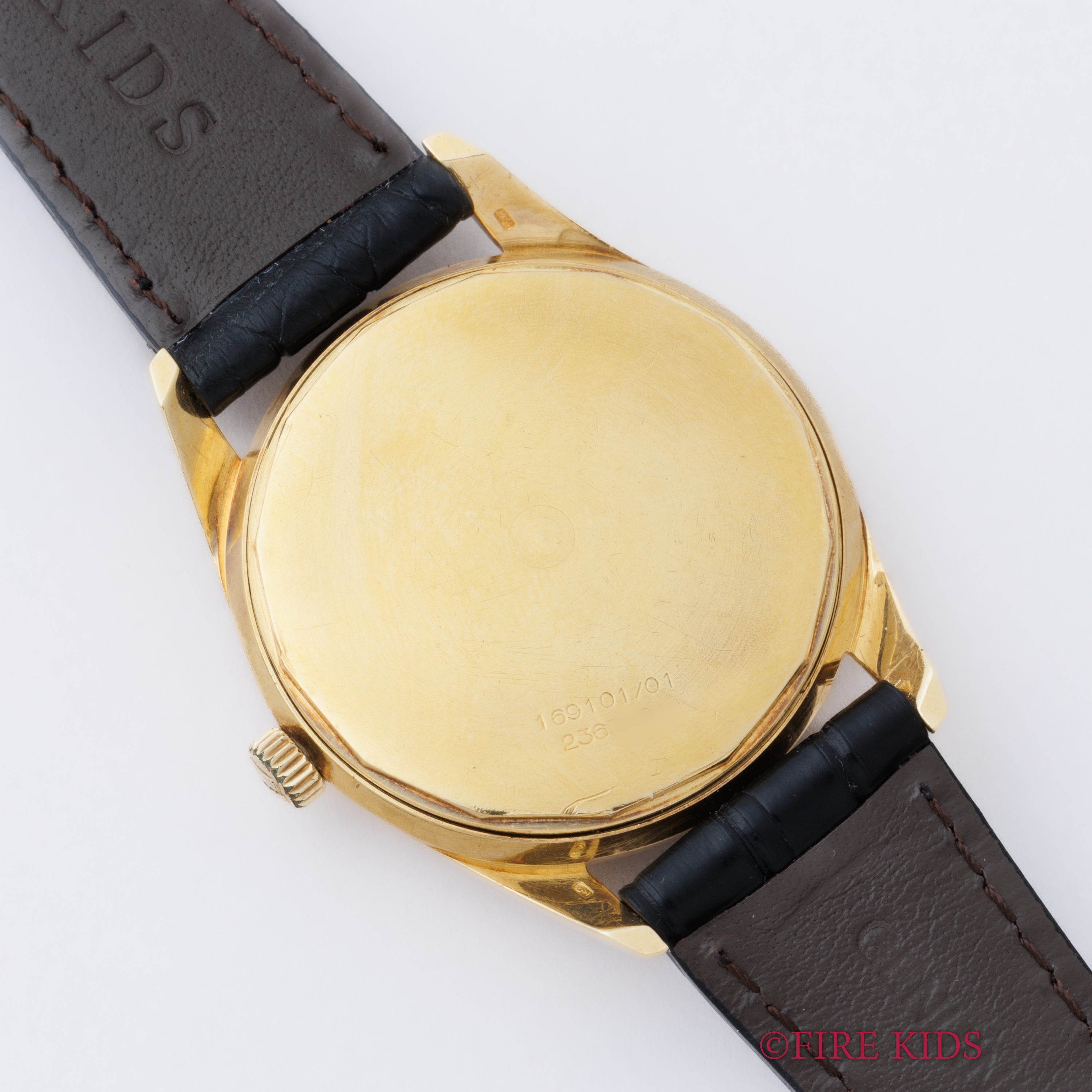 ユニバーサル・ジュネーブ 18金無垢ポールルーター 1960年代製 マイクロローター自動巻 Cal.69 純正GP尾錠