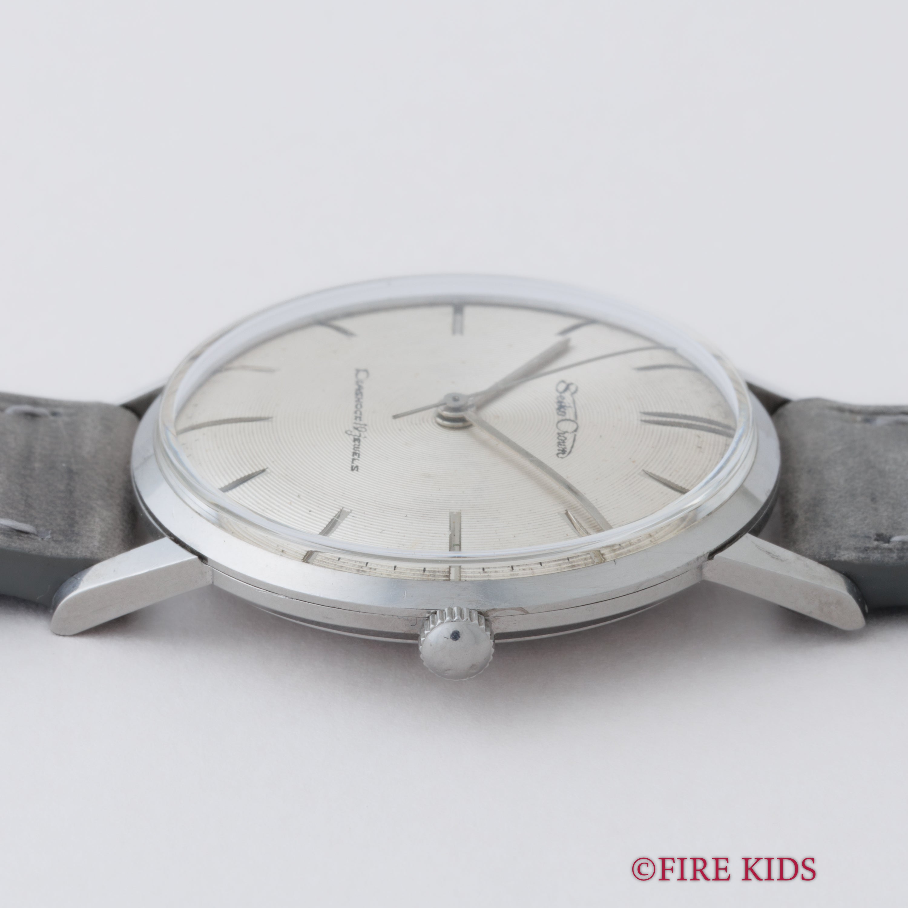 セイコー クラウン 1960年製（昭和35年製） Ref.15002 レコード文字盤 ロービート手巻