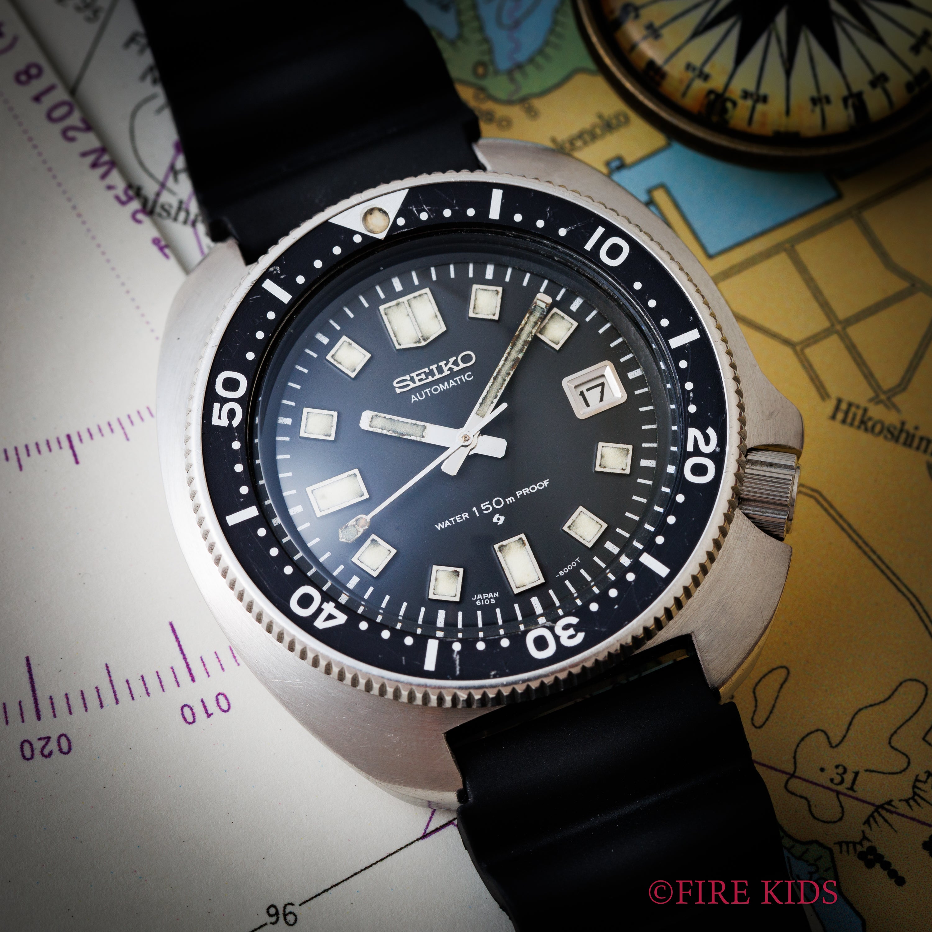 THE SPORTS 4 & SEIKO ダイバー1981年発行 OH済美品 SEIKO セイコー 1981年製クォーツダイバー 純正ベルト付