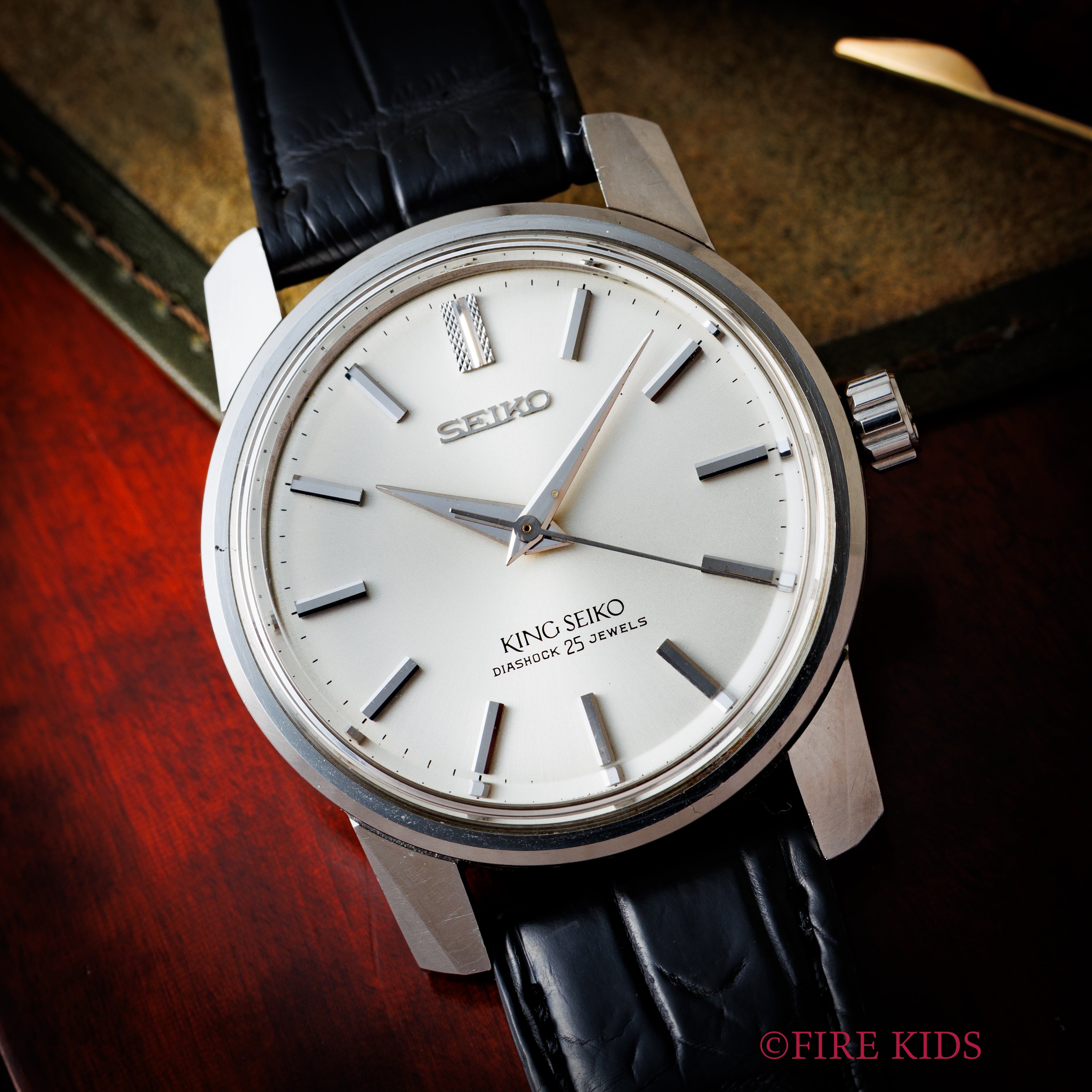 KING SEIKO DIASHOCK 25石 盾メダリオン 腕時計 SEIKO：KING SEIKO】キングセイコー 25石 盾メダリオンは 約 50