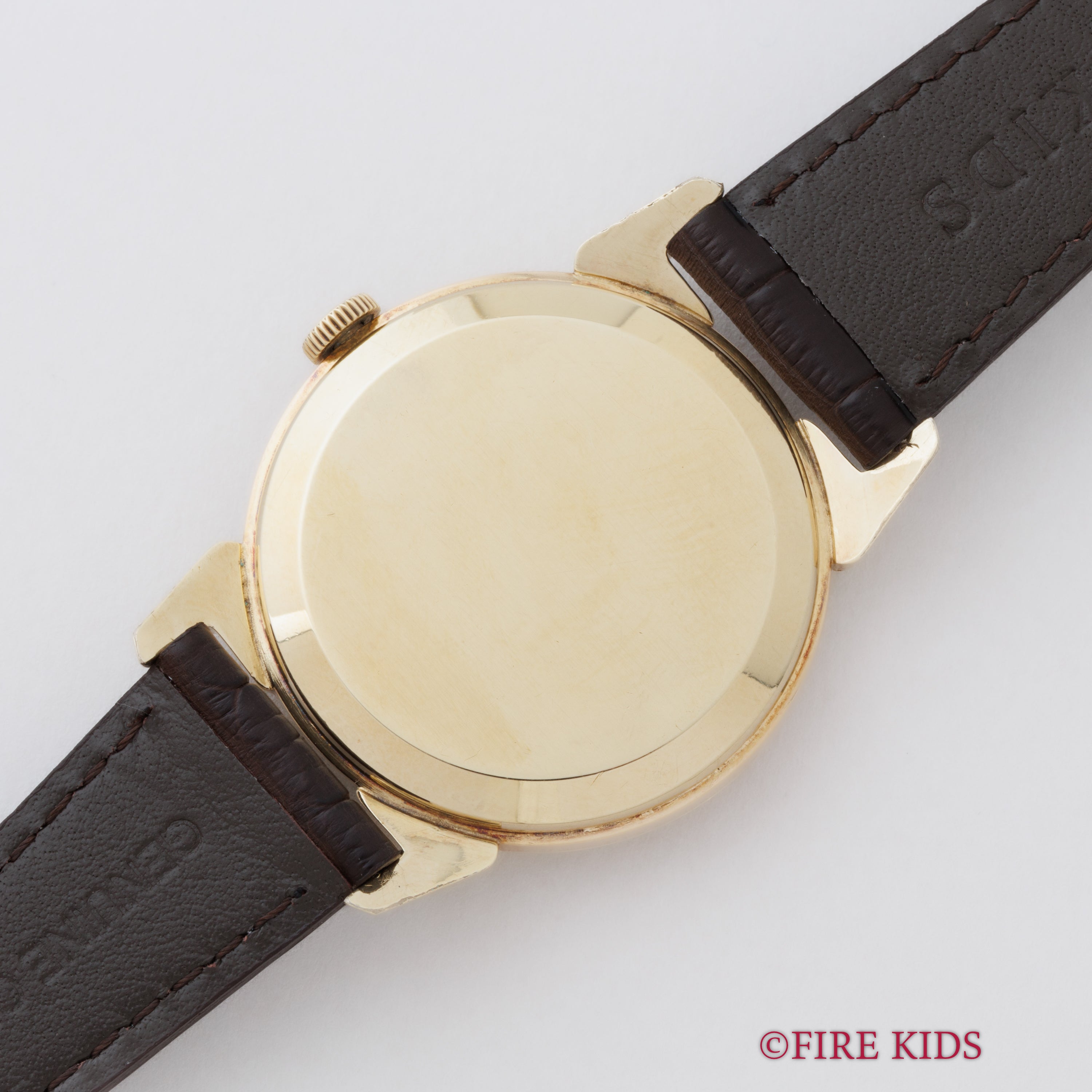 オメガ 30mmキャリバー 1954年製 手巻き Cal. 266 スモセコ 金張りユニークラグ