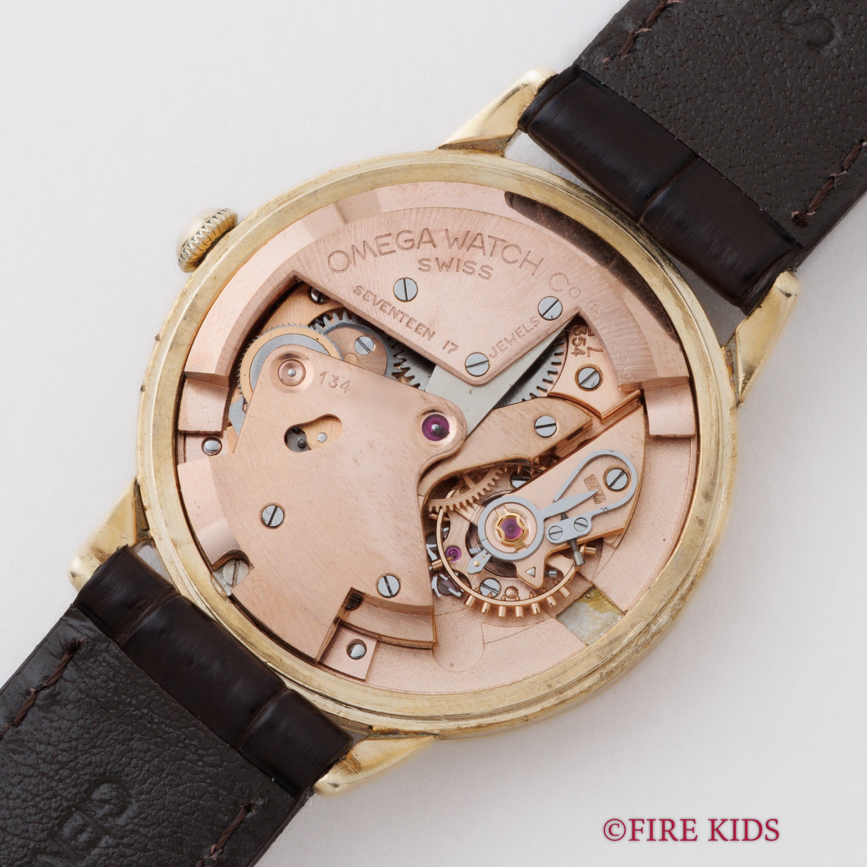 オメガ バンパー式センターセコンド自動巻 1952年製 14金張り Cal.354 USケース