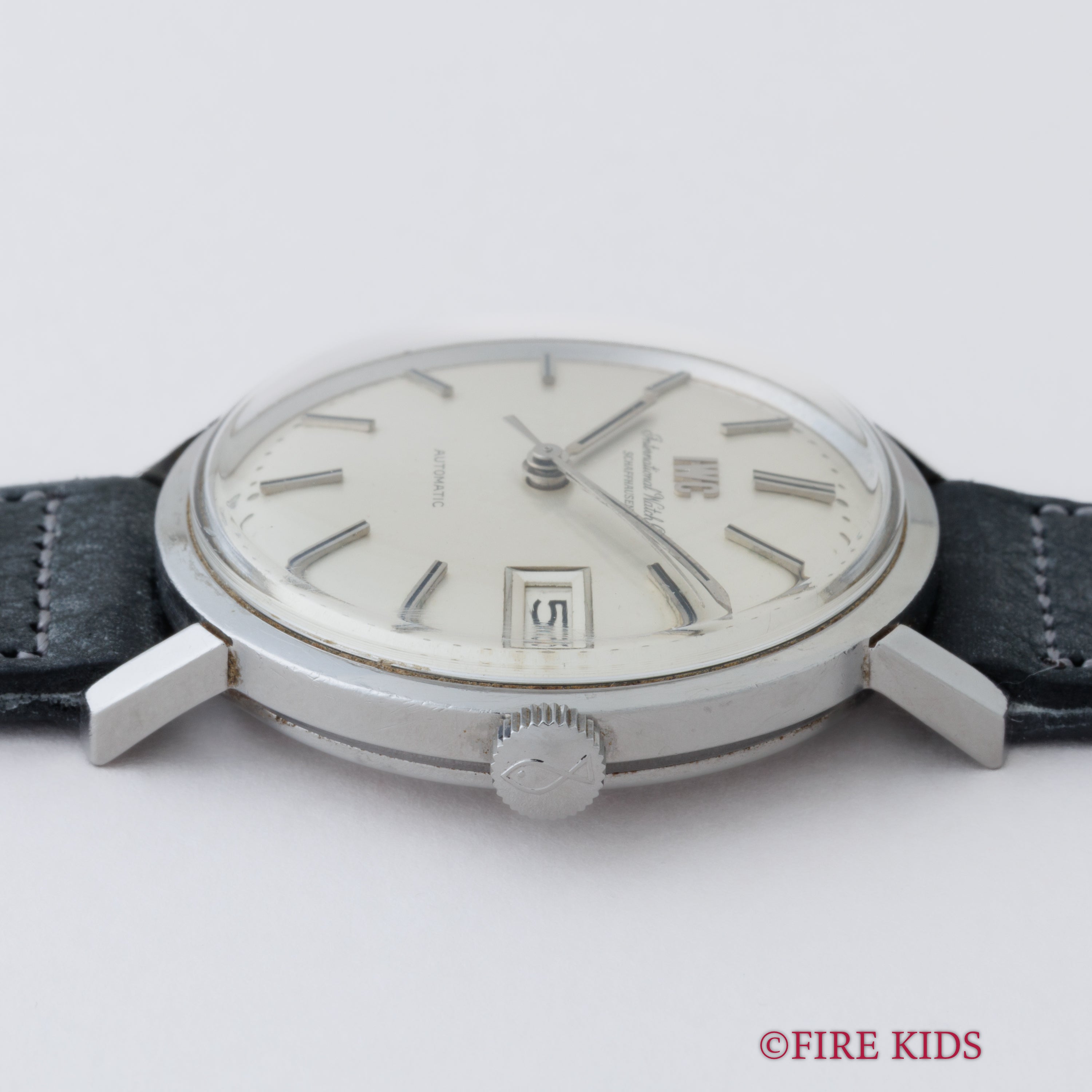 IWC ラウンドケース 1972年製 ペラトン式自動巻き Ref.R818AD Cal.8541B 箱付き