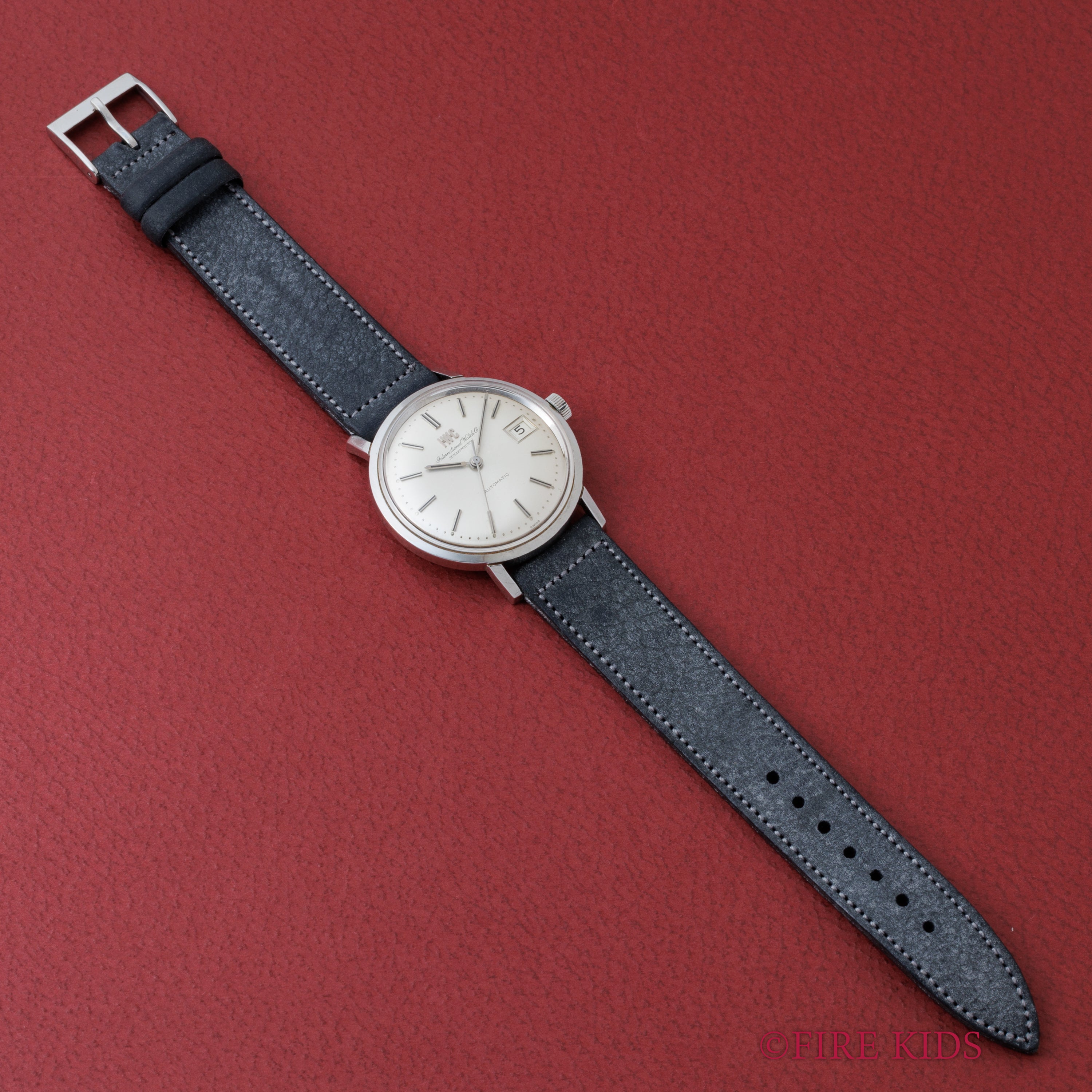 IWC ラウンドケース 1972年製 ペラトン式自動巻き Ref.R818AD Cal.8541B 箱付き