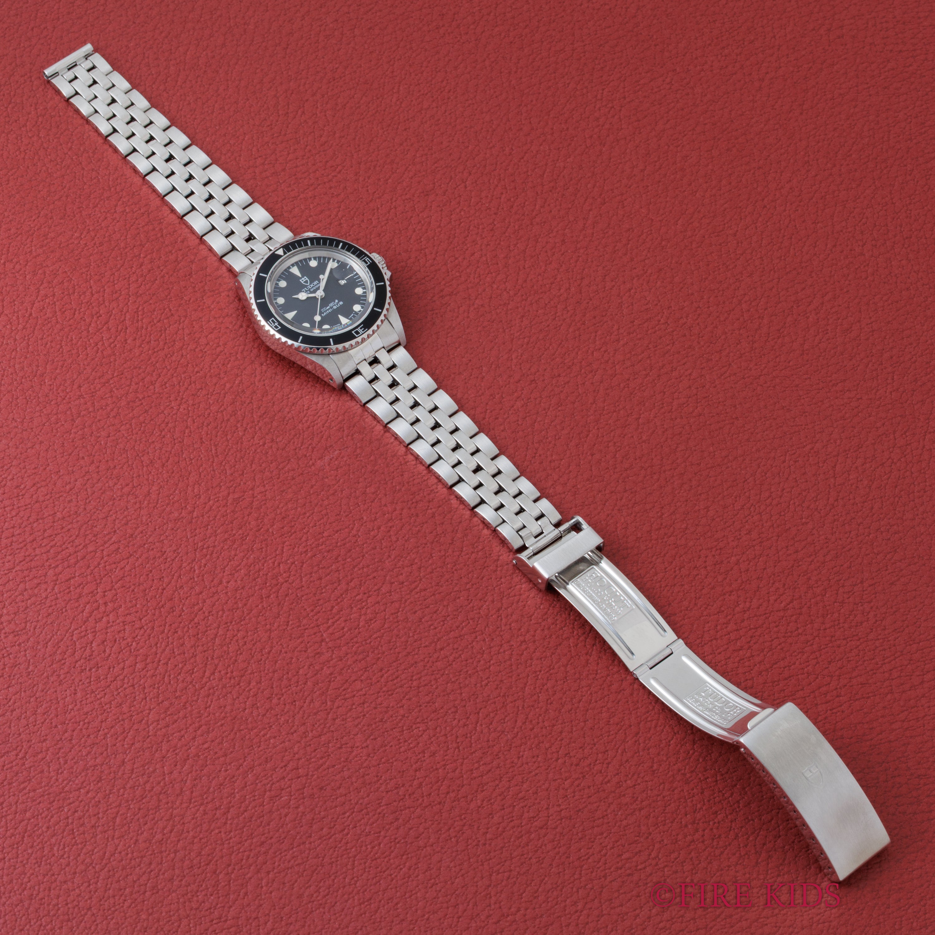 チューダー ミニサブ 1989年製 Ref.73090 ブラックダイヤル 王冠リューズ トリチウム夜光