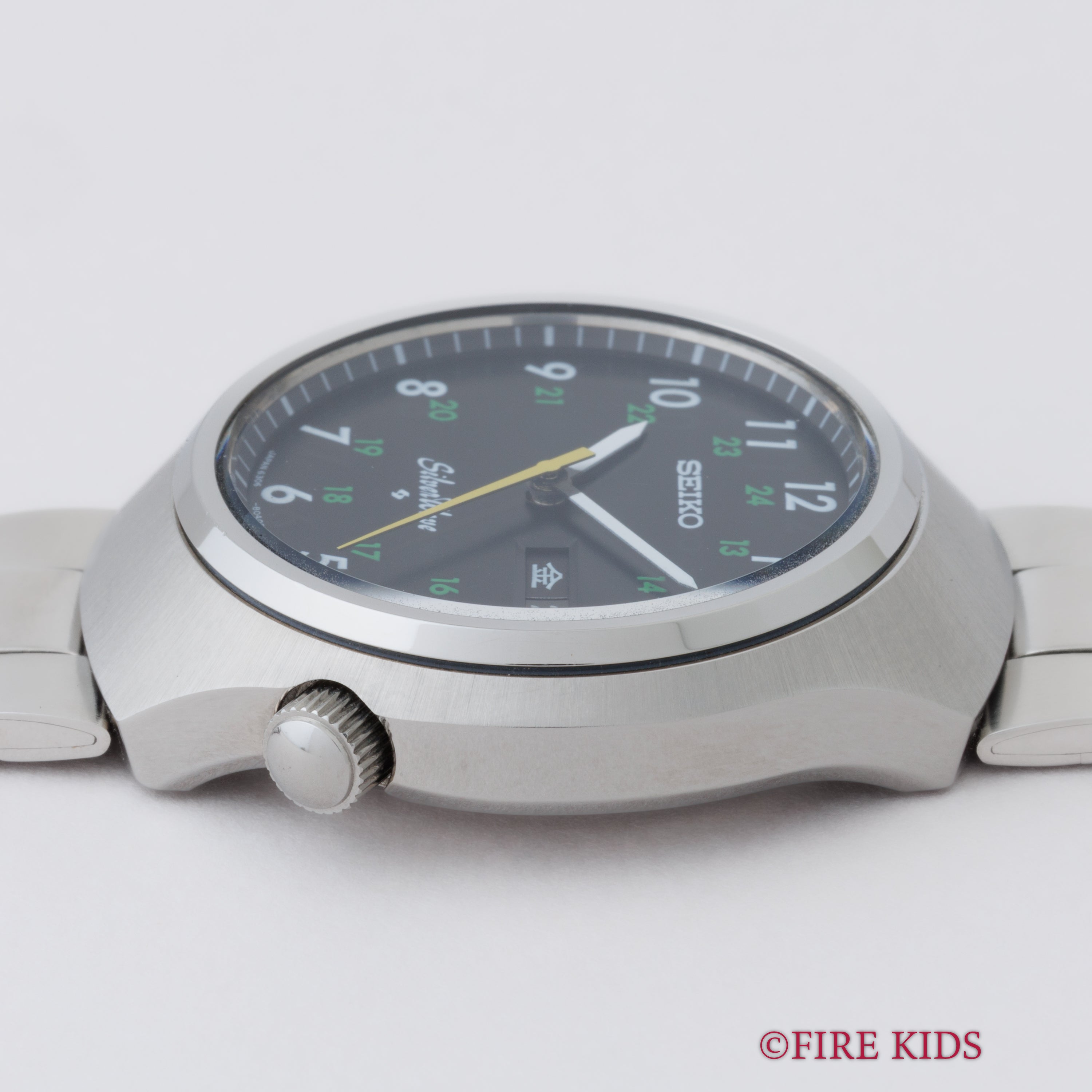 セイコー シルバーウェーブ 1977年製 ブラックアラビアダイヤル デイデイト自動巻 純正ブレス