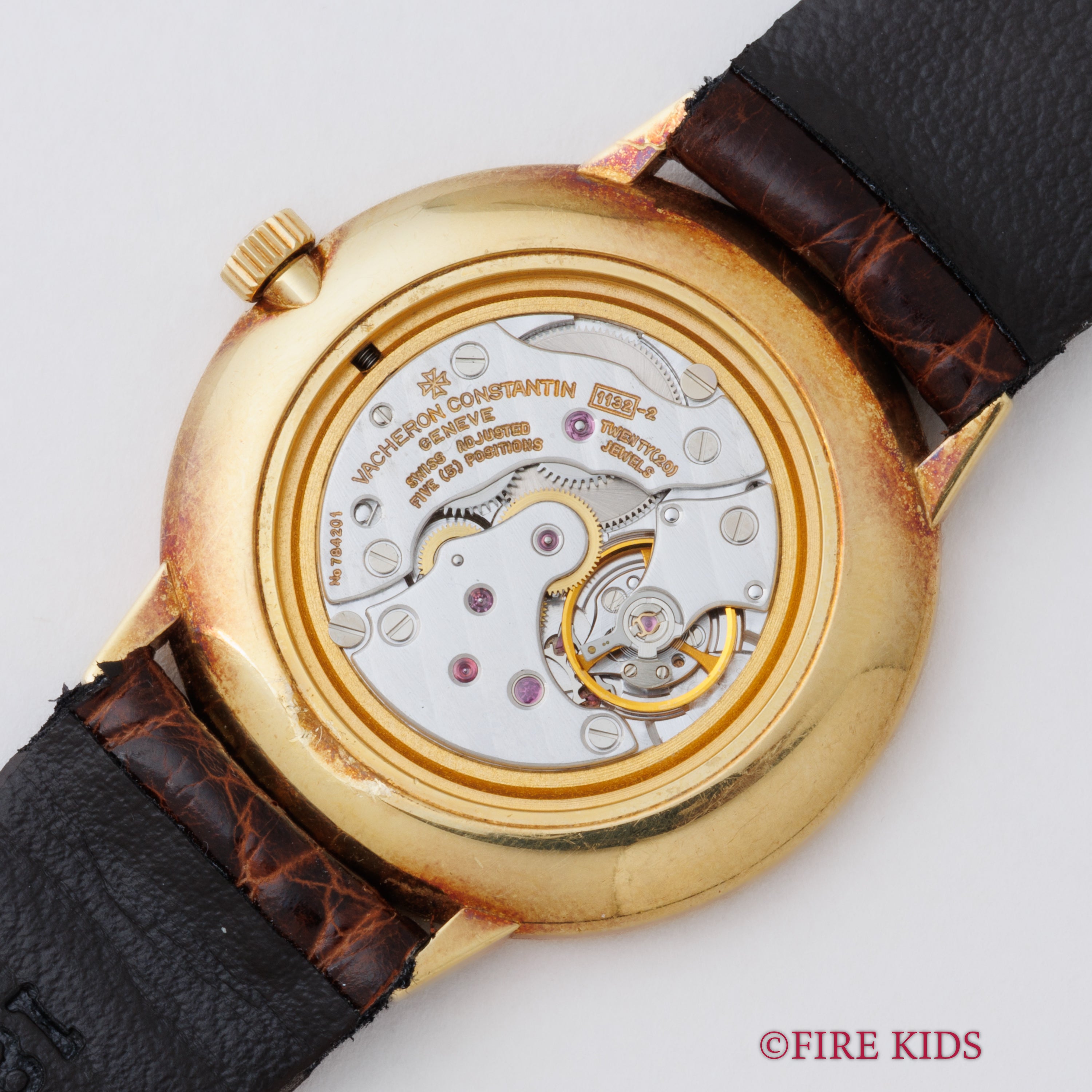 ヴァシュロンコンスタンタン 18金無垢エッセンシャル 1990年代製 Ref.31015/1 エクストラフラット 手巻 純正金無垢尾錠