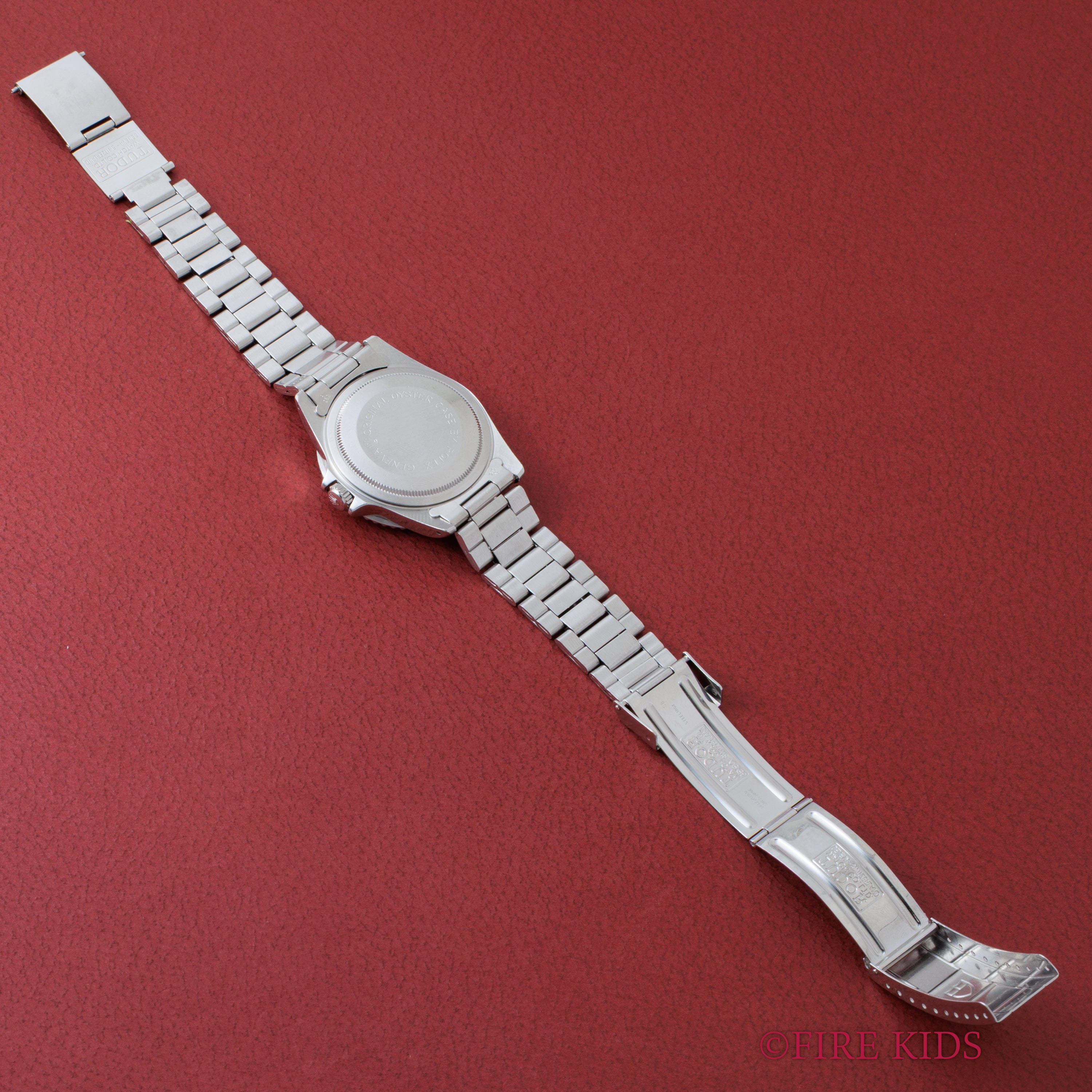 TUDOR　36mmミッドサイズ サブマリーナー 1995年製 自動巻 王冠リューズ オールトリチウム 3連オイスターブレス