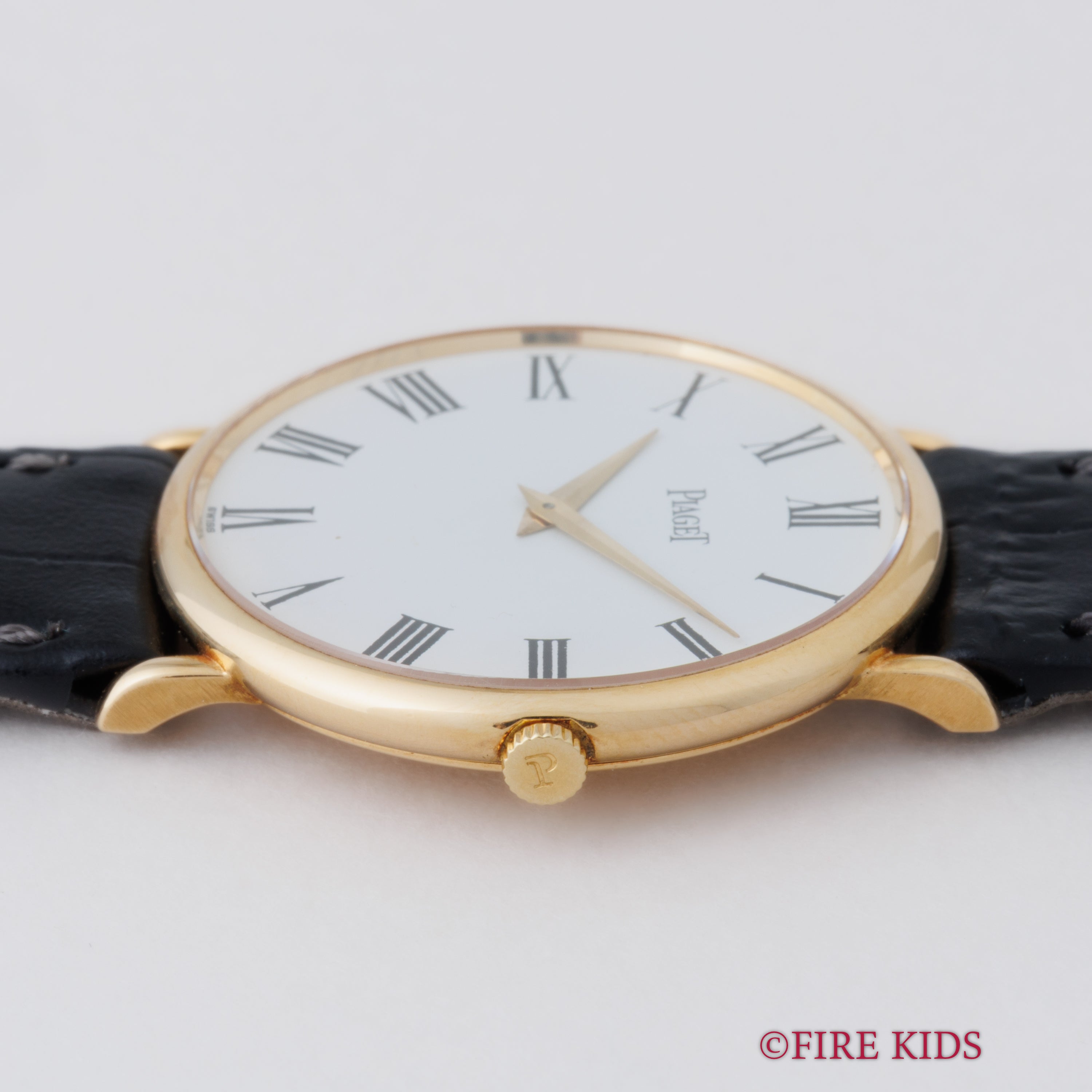 ピアジェ ホワイトローマン 18金無垢ラウンドケース 1980年代製 手巻き Cal.9P2 Ref.9025