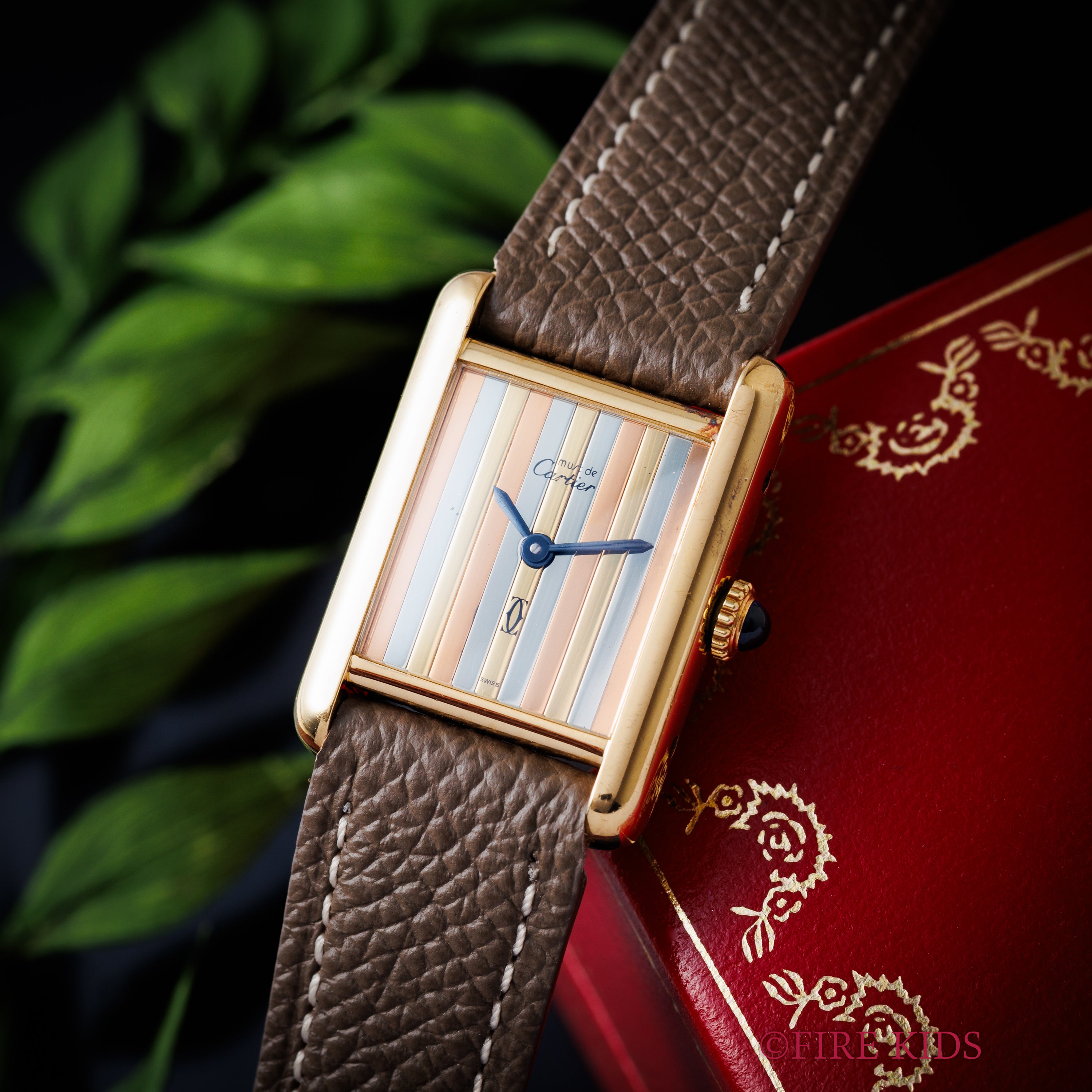 カルティエ マストタンク トリニティダイヤル SMサイズ 1980年代製 手巻 純正尾錠、内箱、冊子付