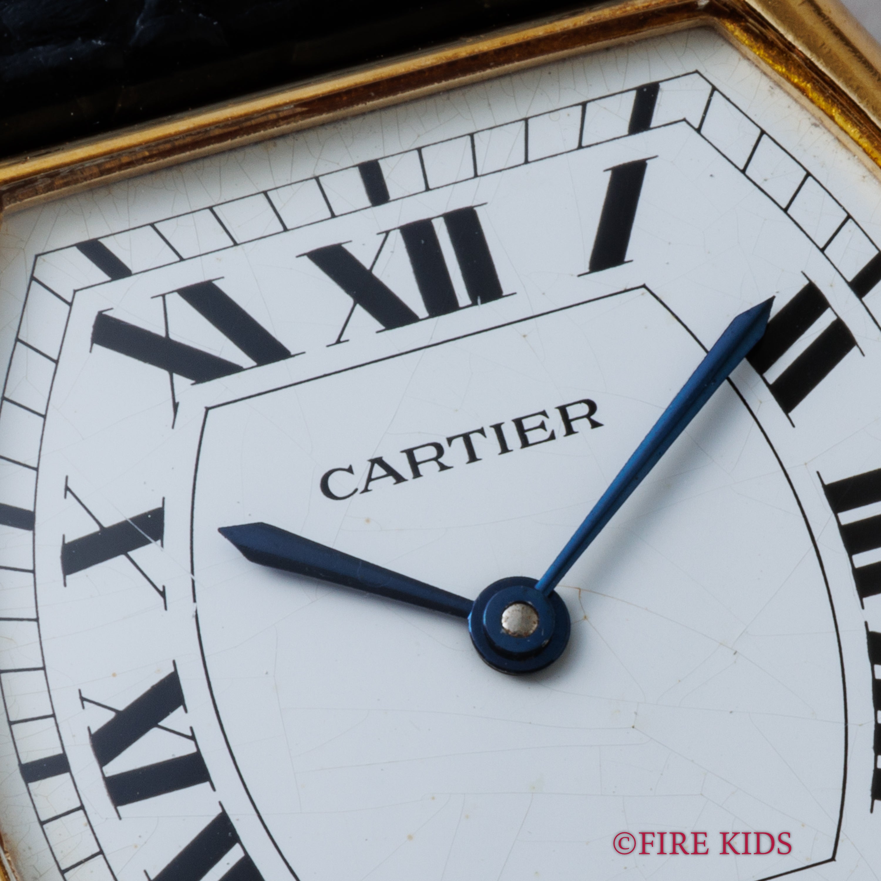 カルティエ トーチュ 18KYG 1980年代製 パリスダイヤル 純正18金無垢Dバックル 純正革ベルト