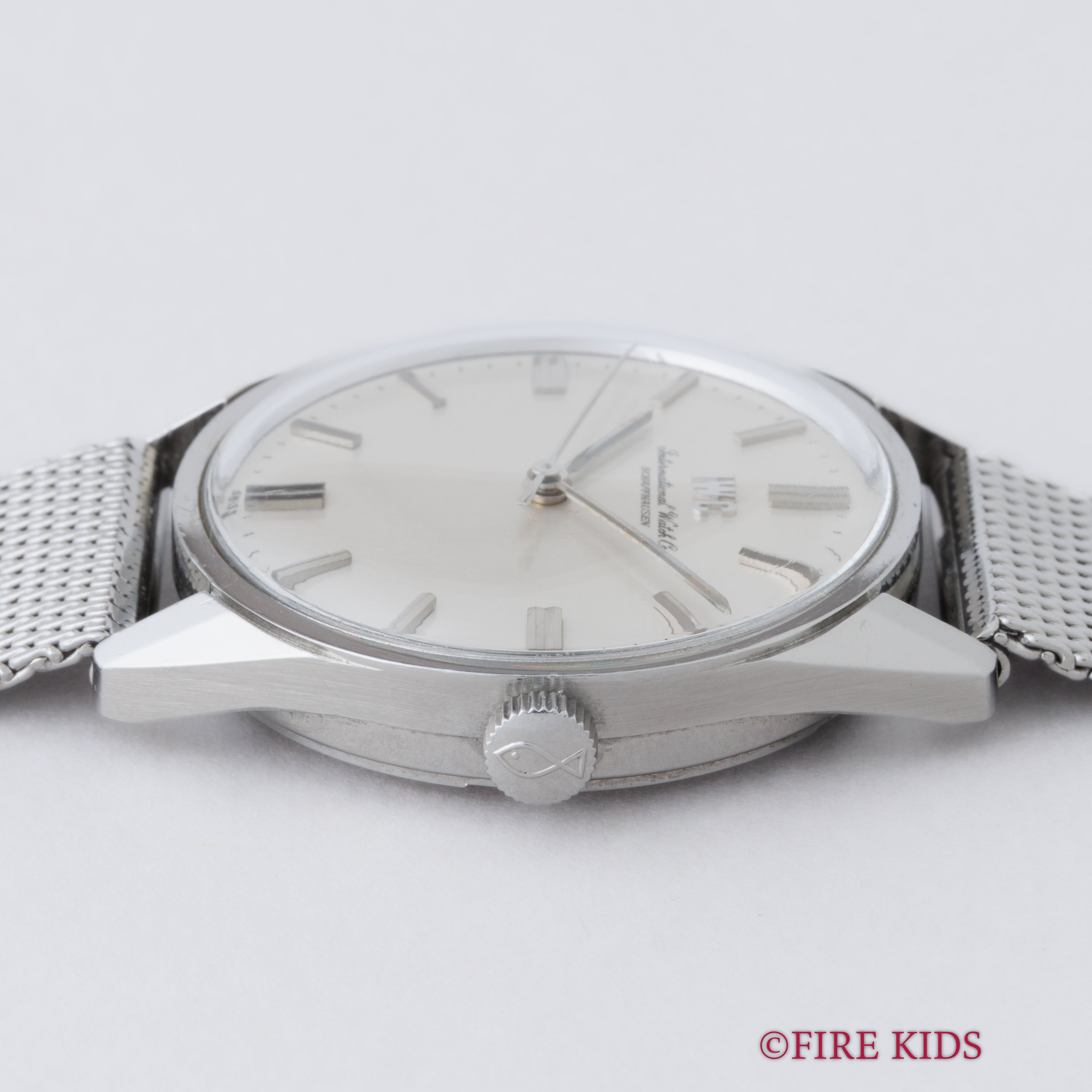 IWC ラウンド 1970年製（昭和45年製） Cal.89 手巻き オールドインター R810 純正メッシュブレス付