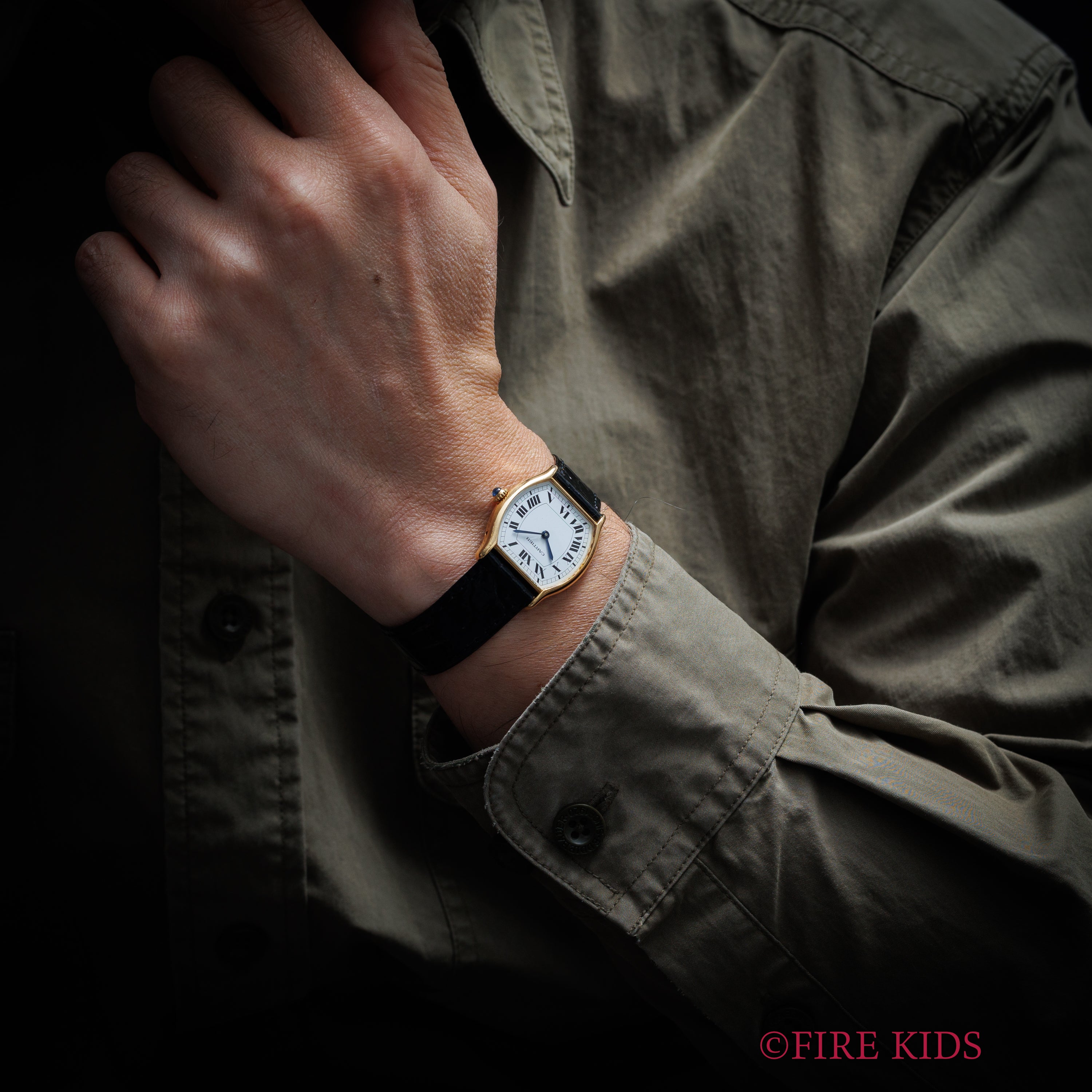 カルティエ トーチュ 18KYG 1980年代製 パリスダイヤル 純正18金無垢Dバックル 純正革ベルト