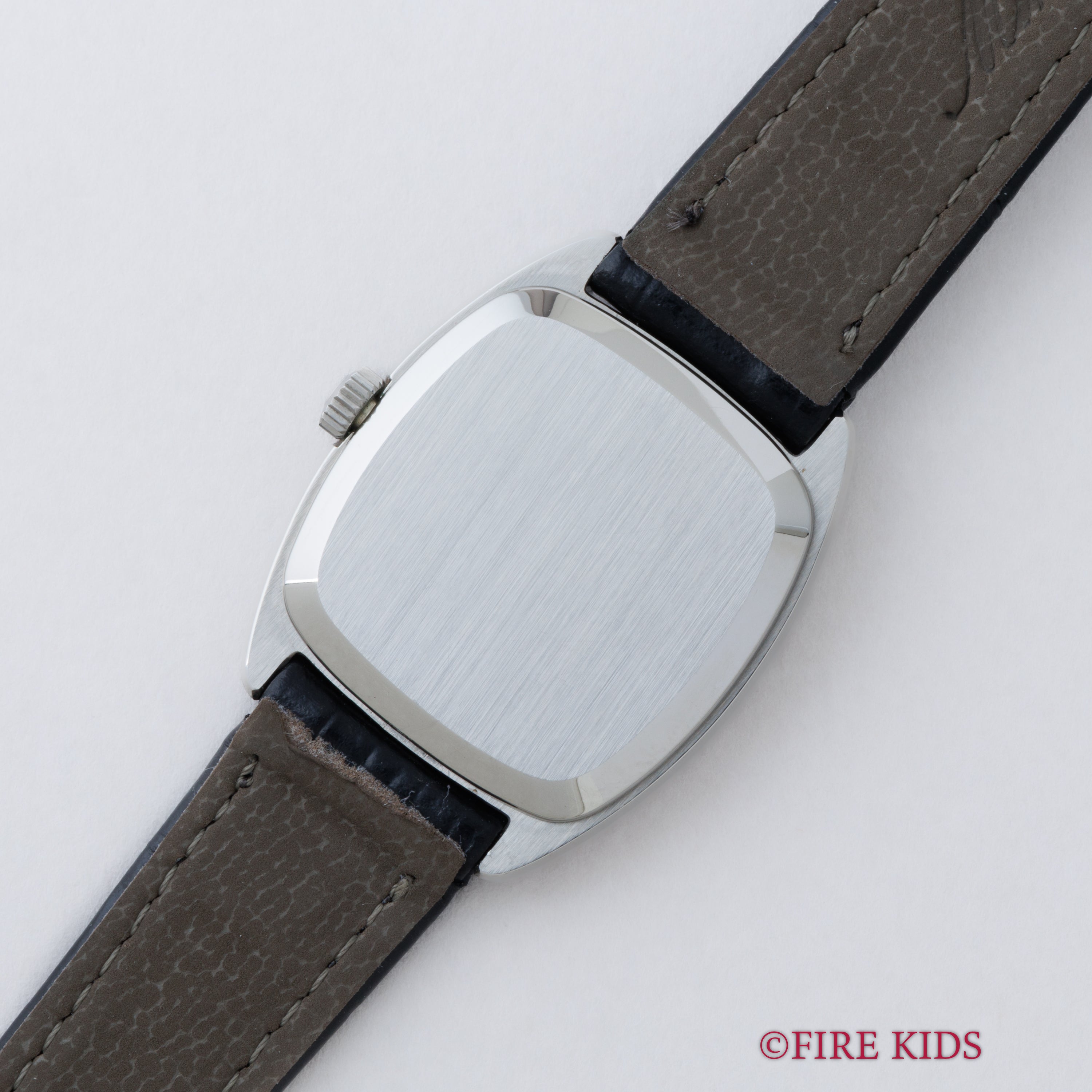 オメガ Ref.511 0531 デヴィル ボーイズサイズ 1978年製 手巻き 箱、純正尾錠付き