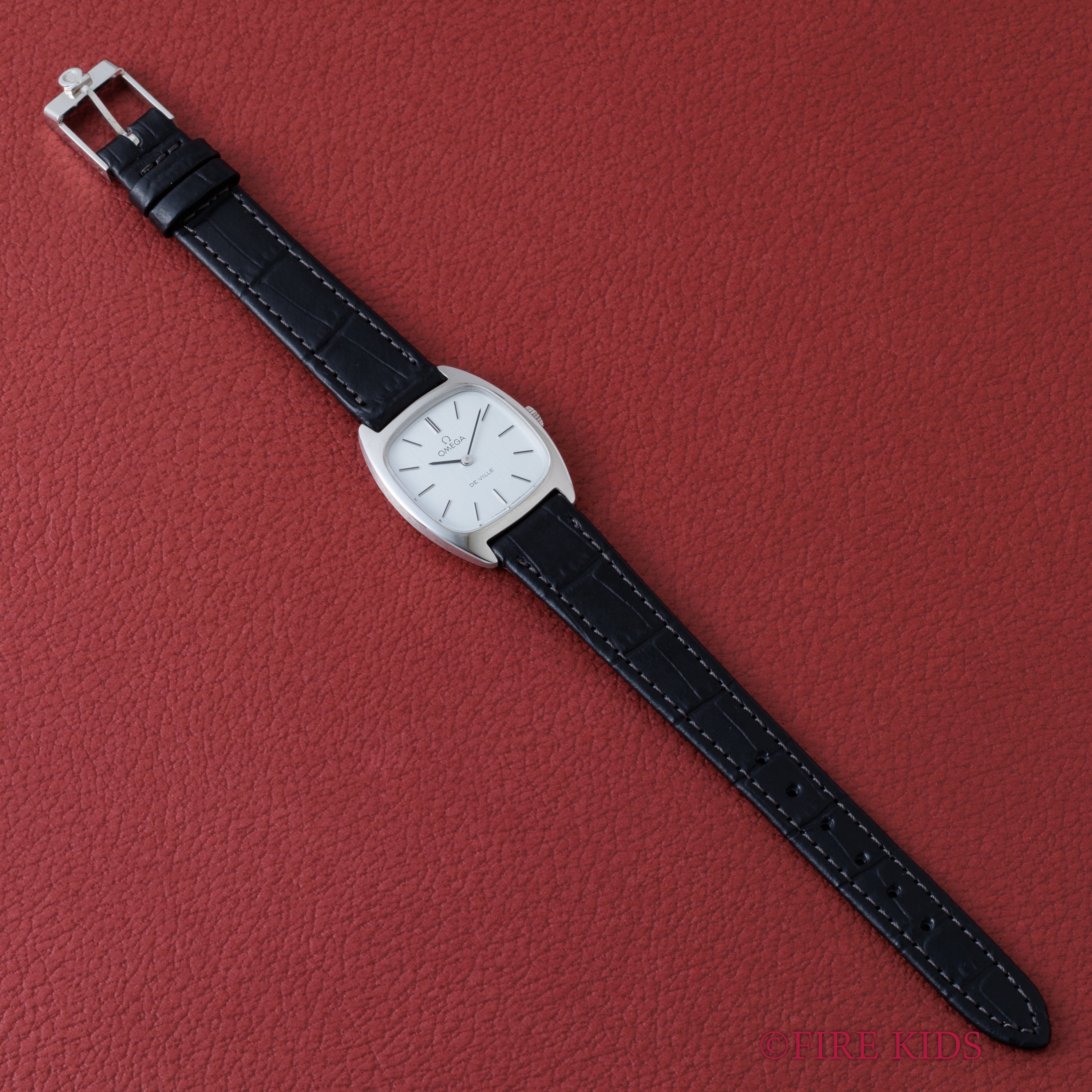 オメガ Ref.511 0531 デヴィル ボーイズサイズ 1978年製 手巻き 箱、純正尾錠付き