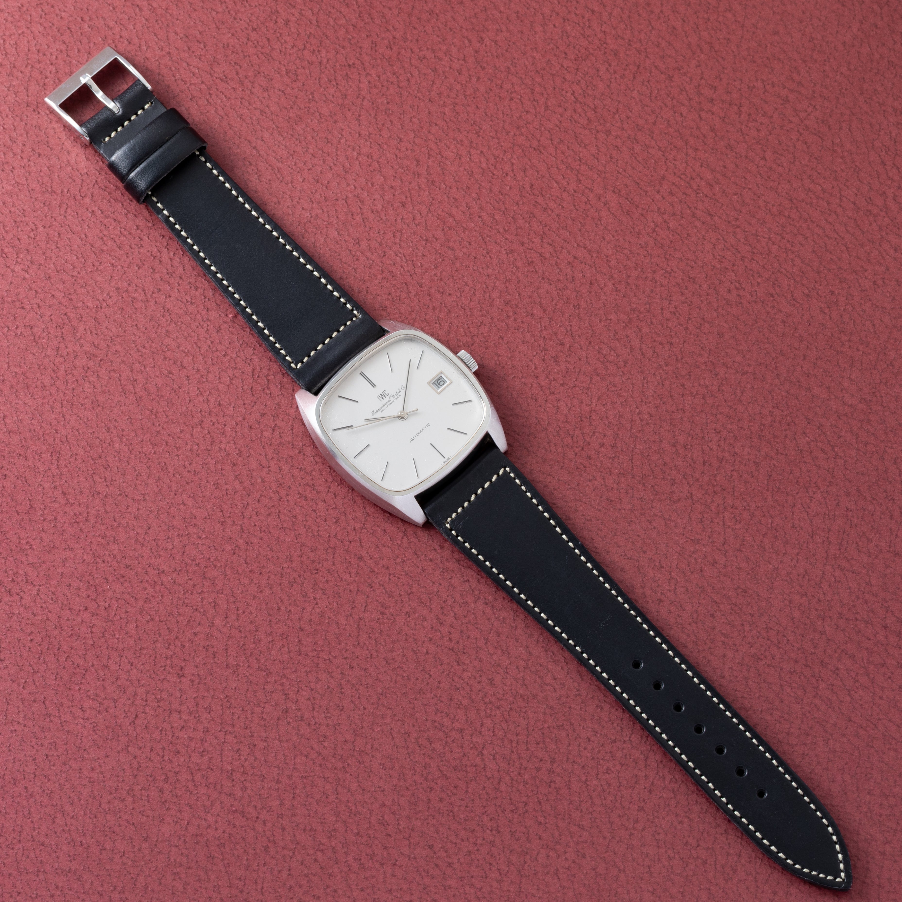 IWC アイダブルシー レザー時計ケース IWC アイダブルシー レザー時計ケース（外箱付） 新しい時計用
