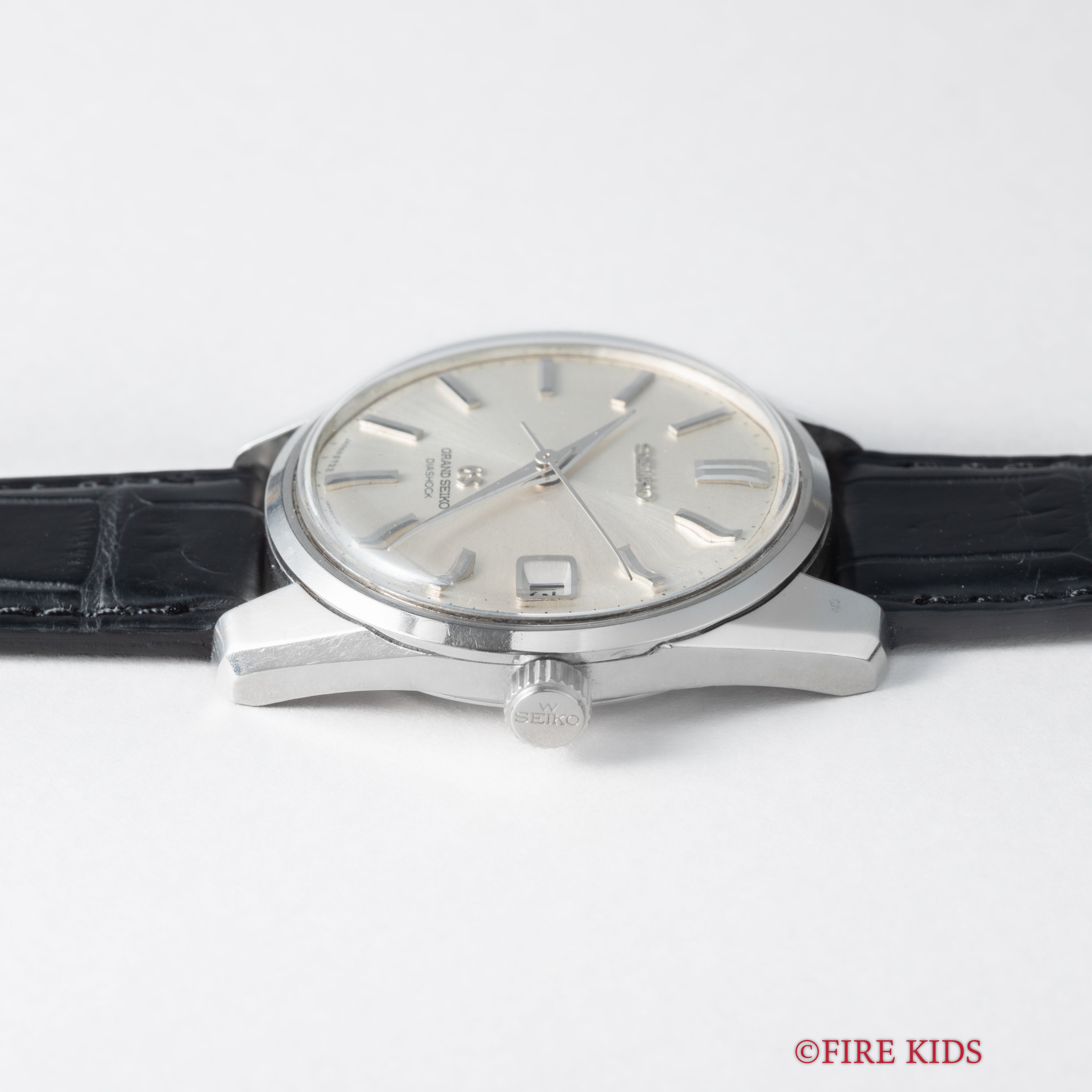 グランドセイコー セカンドモデル後期 1966年製 5722-9990 57GS ライオンメダリオン ロービート手巻