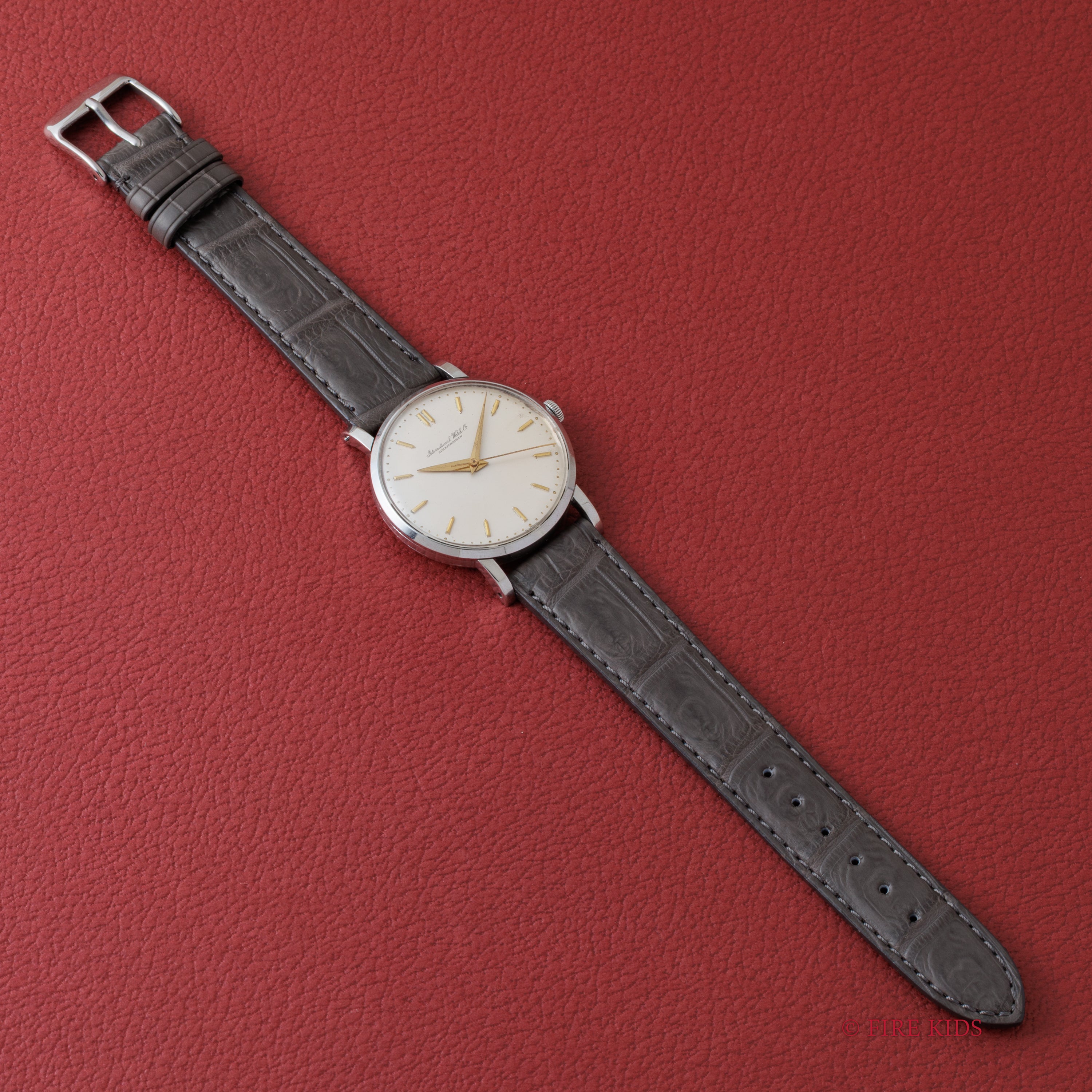 IWC Cal.89 手巻き ラウンドケース 1957年製 砲弾インデックス