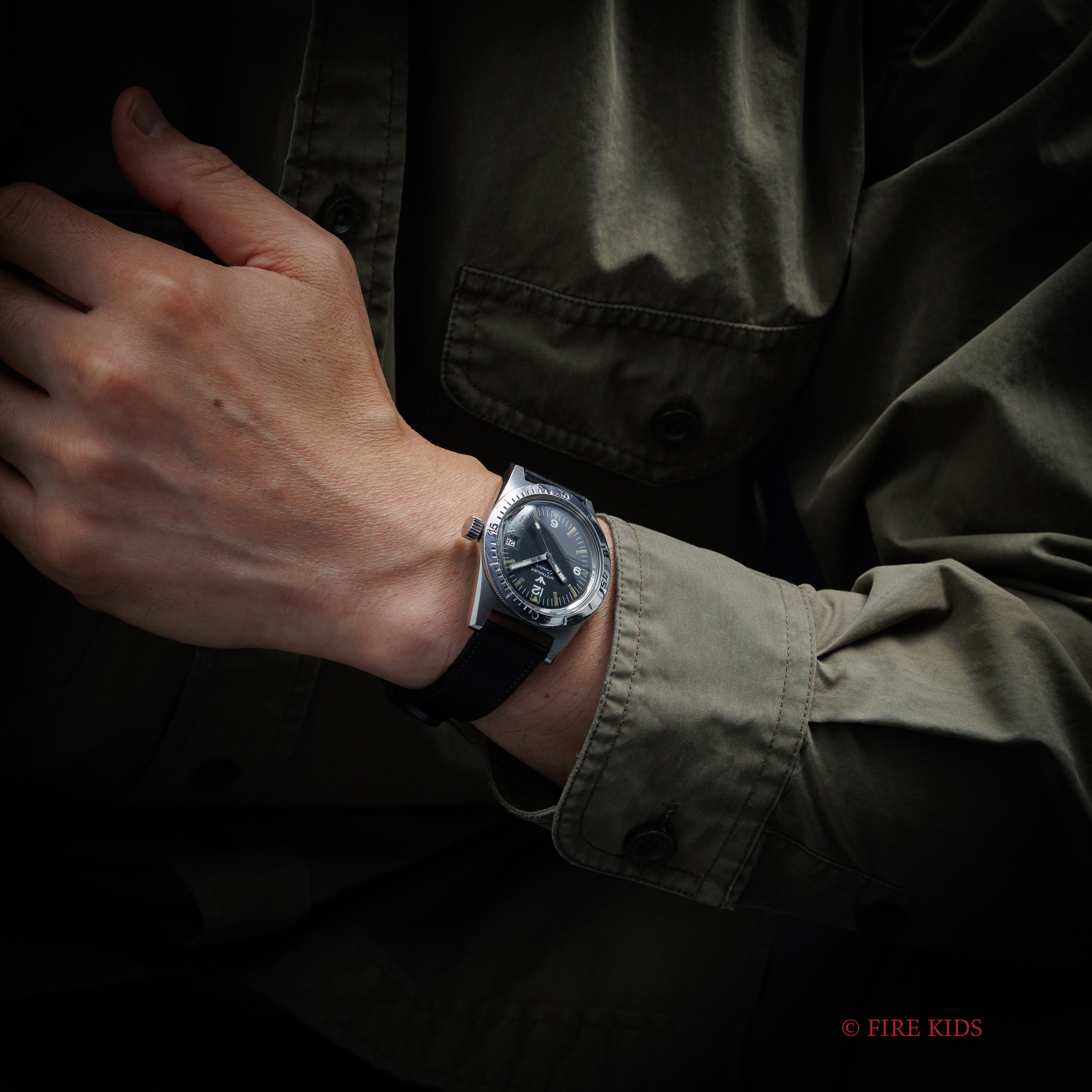 ブラッケンリッチウォッチバンド　ヴィンテージ Black Italian Classic Vintage Leather Watch Band| 18mm 19mm