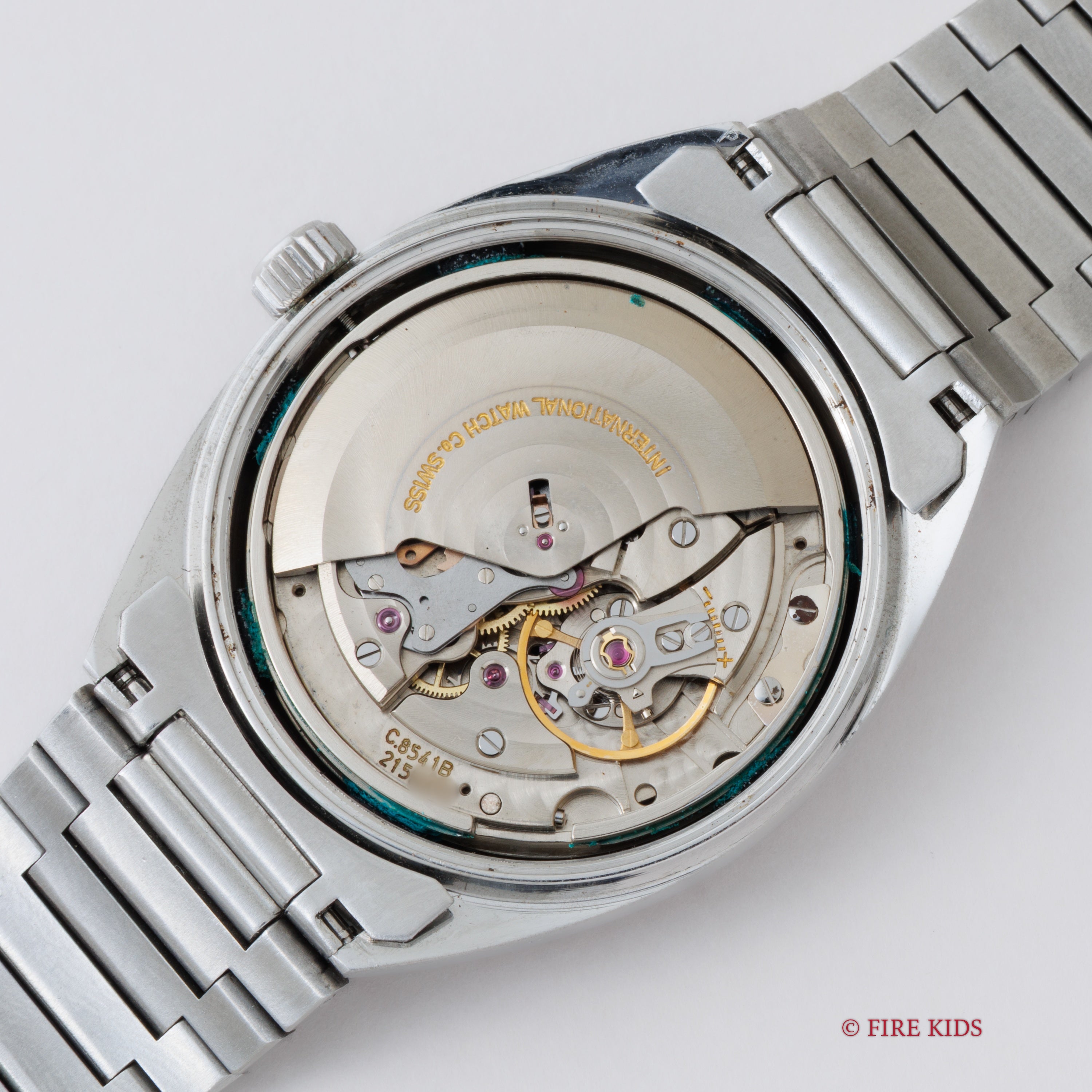 IWC ヨットクラブ 1979年製 ペラトン式自動巻き Cal.8541B 純正ブレス付き 箱付き