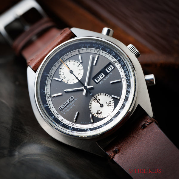 セイコー　パンダ　クロノグラフ　 Ref.6138ー8020　自動巻き SEIKO 5 Sports Speed Timer Ref.6138-8020 – TIMEANAGRAM