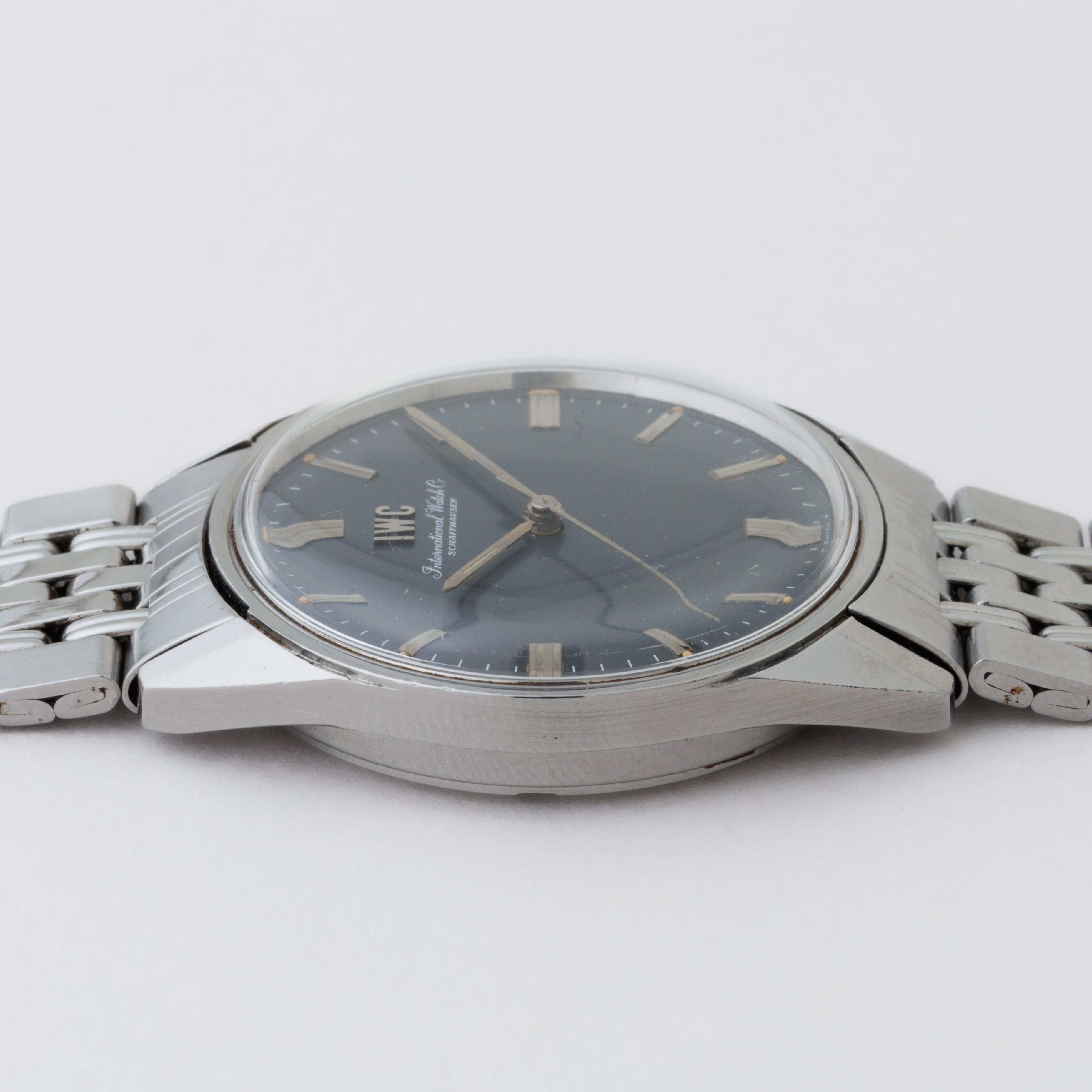 IWC ラウンドケース グレーダイヤル 手巻きCal.89 Ref.810 1970