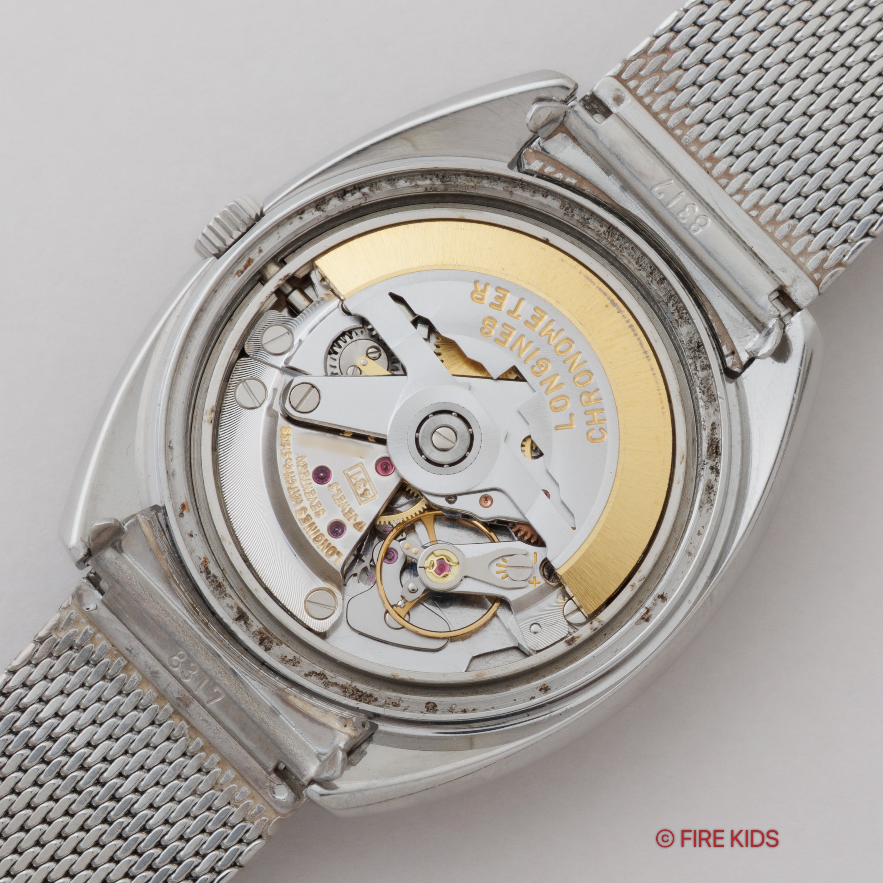 ロンジン ウルトラクロン 1970年代製 シルバーダイヤル 純正メッシュブレス付き 10振動自動巻き 箱付き