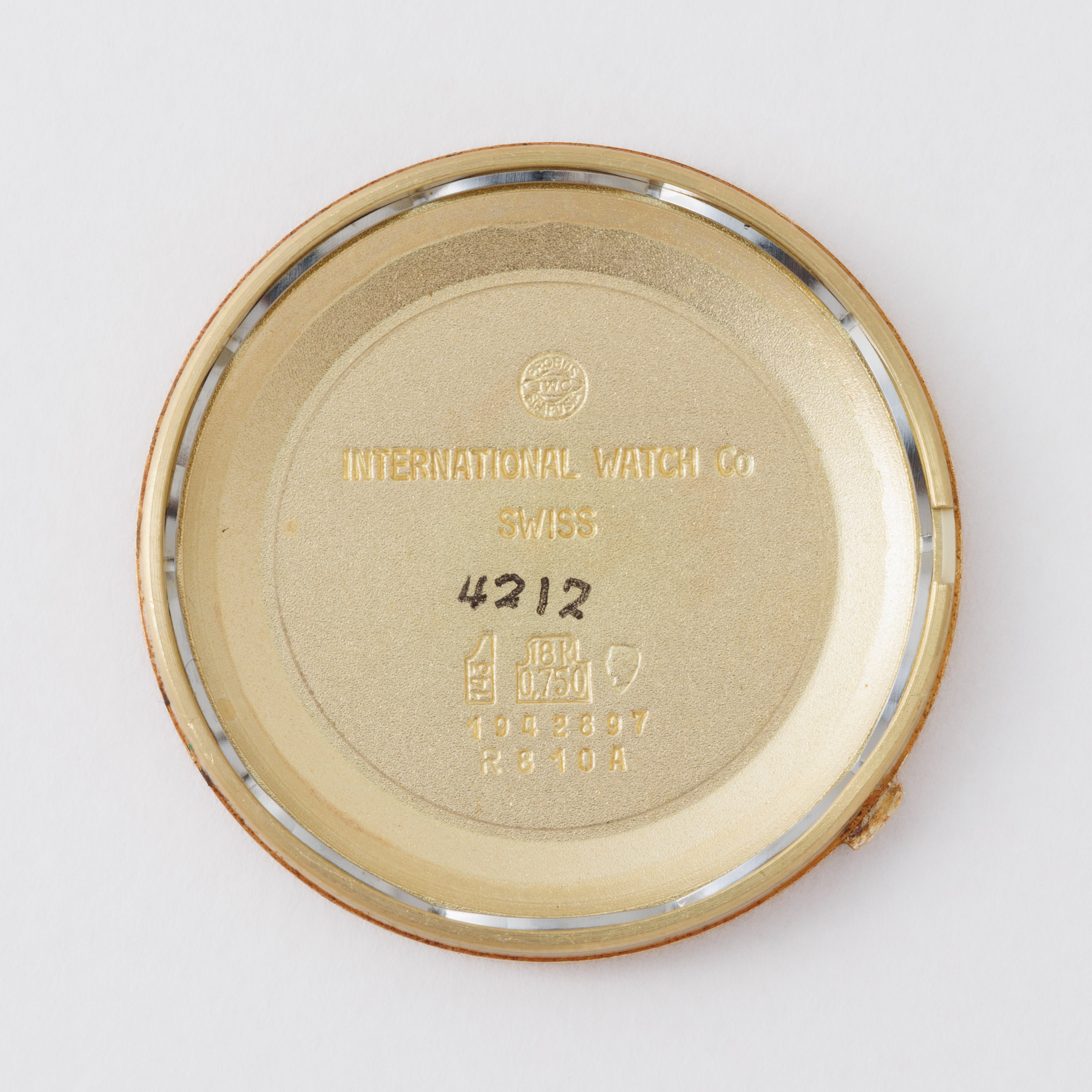 IWC ラウンドケース 1971年製 Ref.R810A 18金無垢 自動巻き Cal.8541B 純正革ベルト、尾錠付き