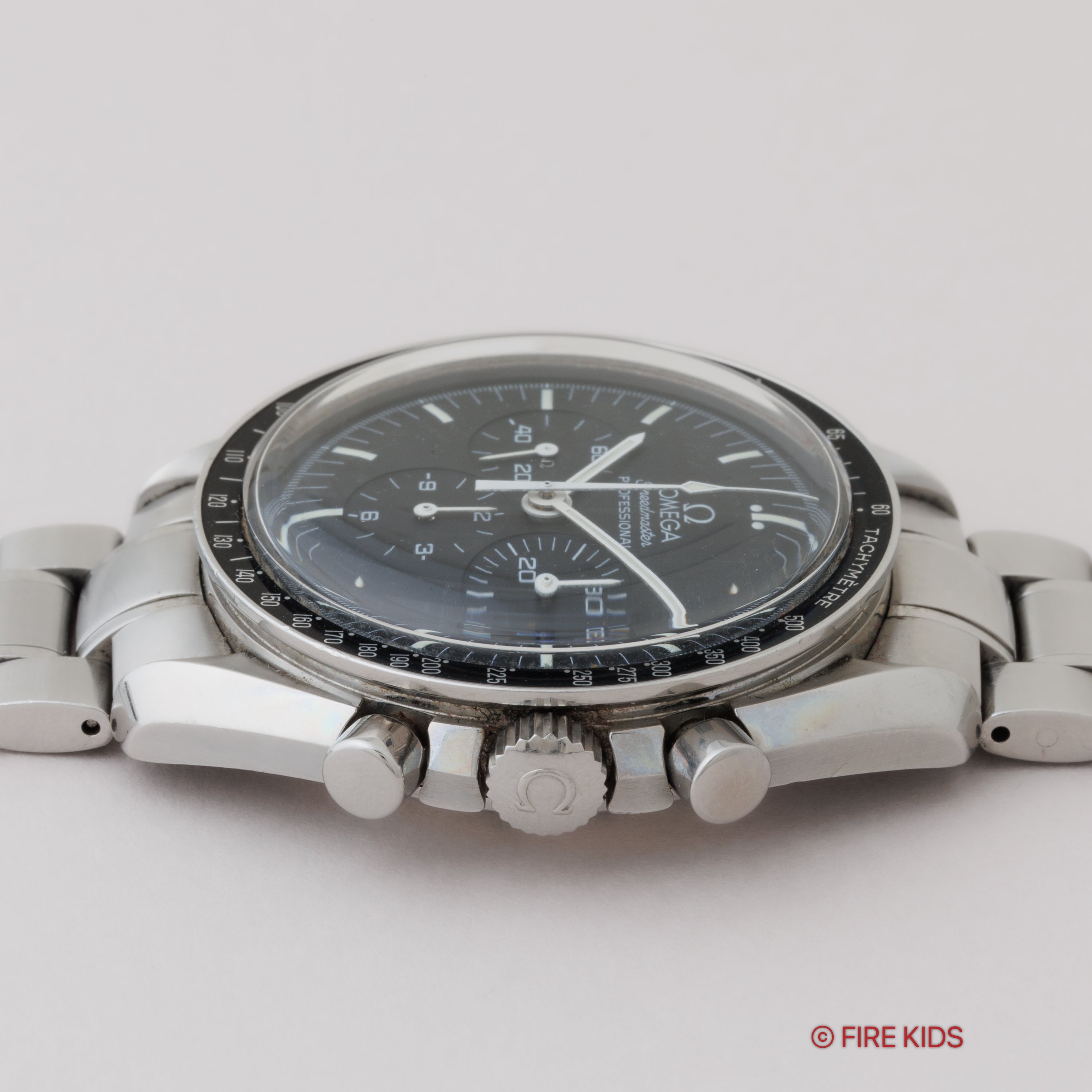 メロディ&カオリ オメガ スピードマスター プロフェッショナル 5th 1969年製 Ref