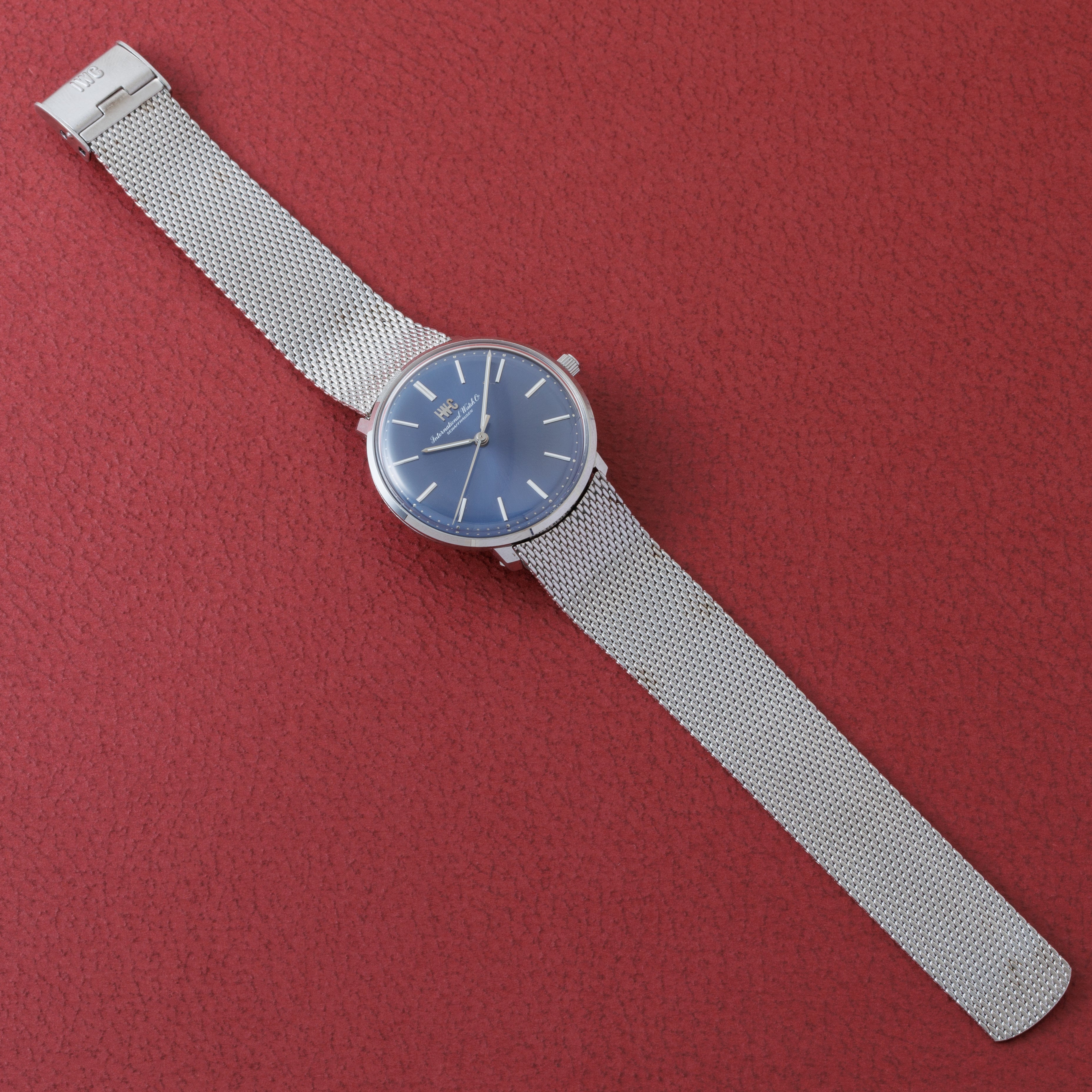 IWC ラウンドケース 1973年製 Ref.2401 手巻き Cal.403 ブルー