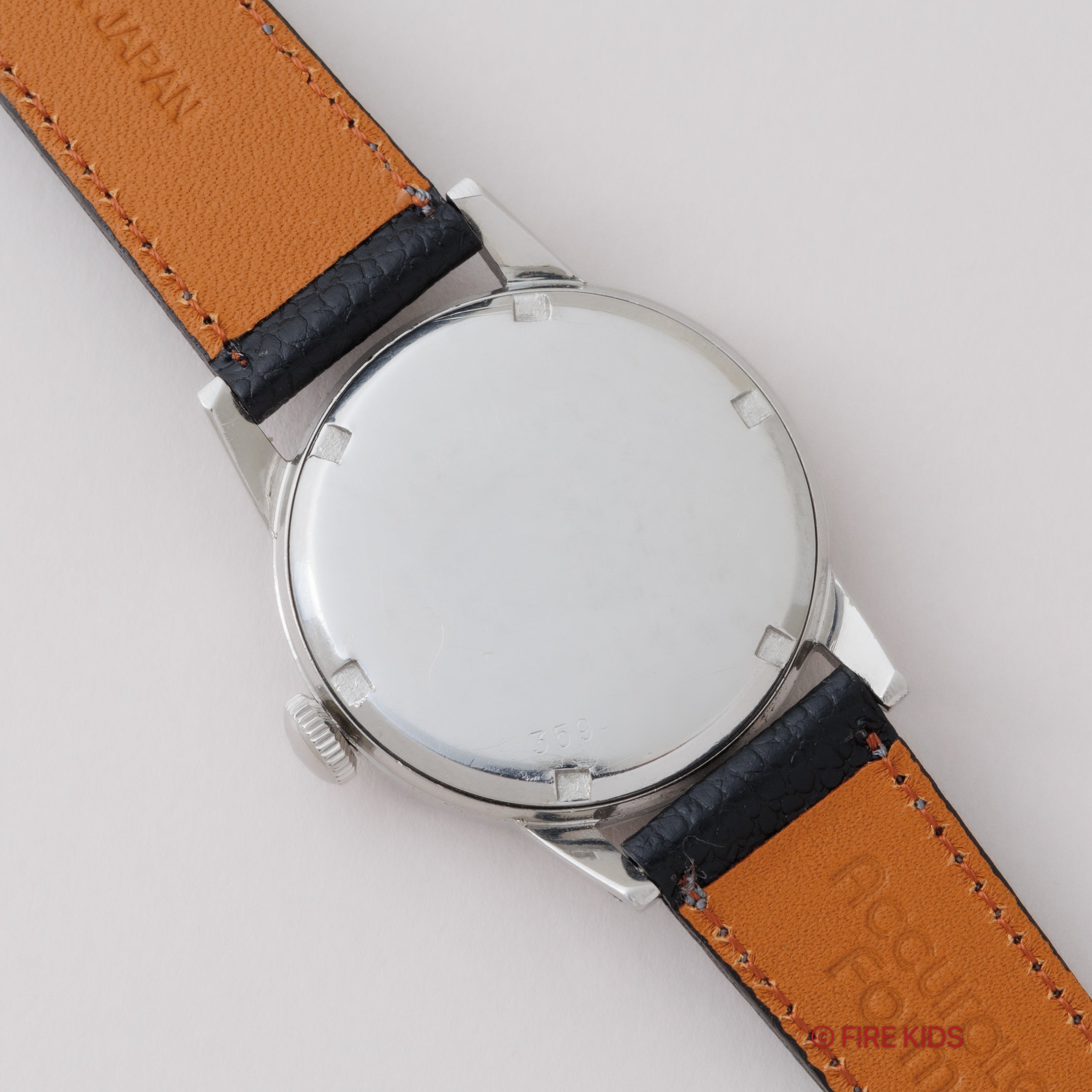 エテルナ ラウンドケース 1950年代製 ブラックミラーダイヤル 手巻 スモールセコンド