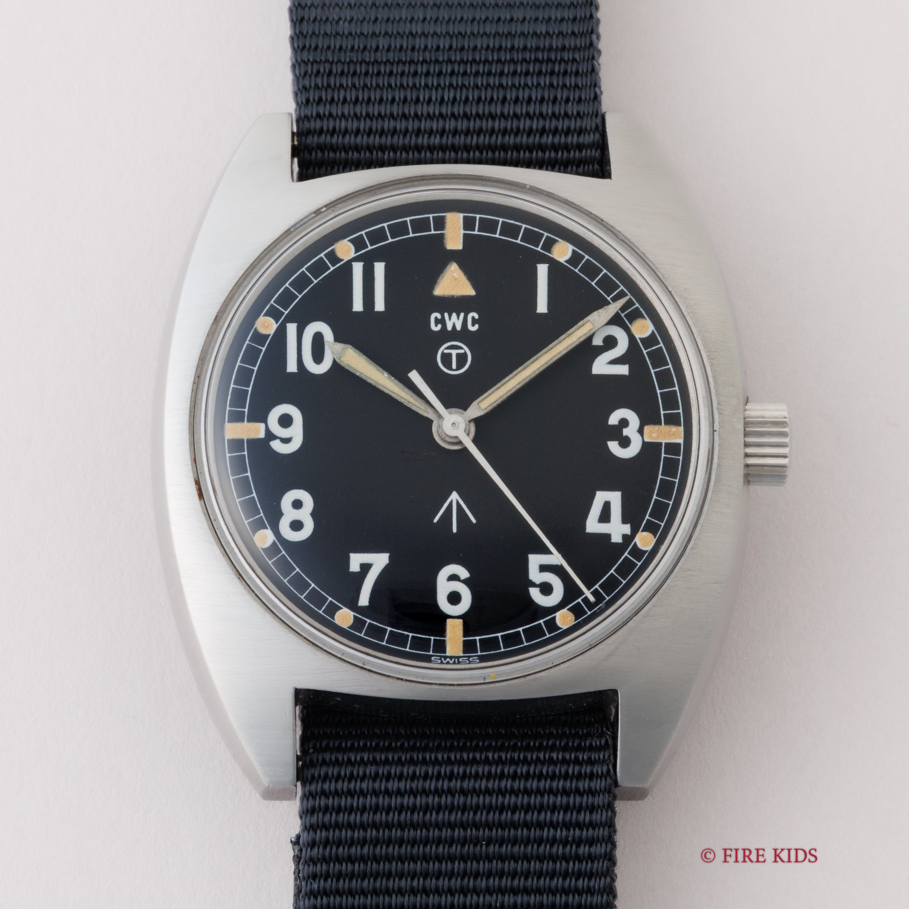 1976年製 CWC イギリス軍 W10 手巻き ビンテージブロードアロー