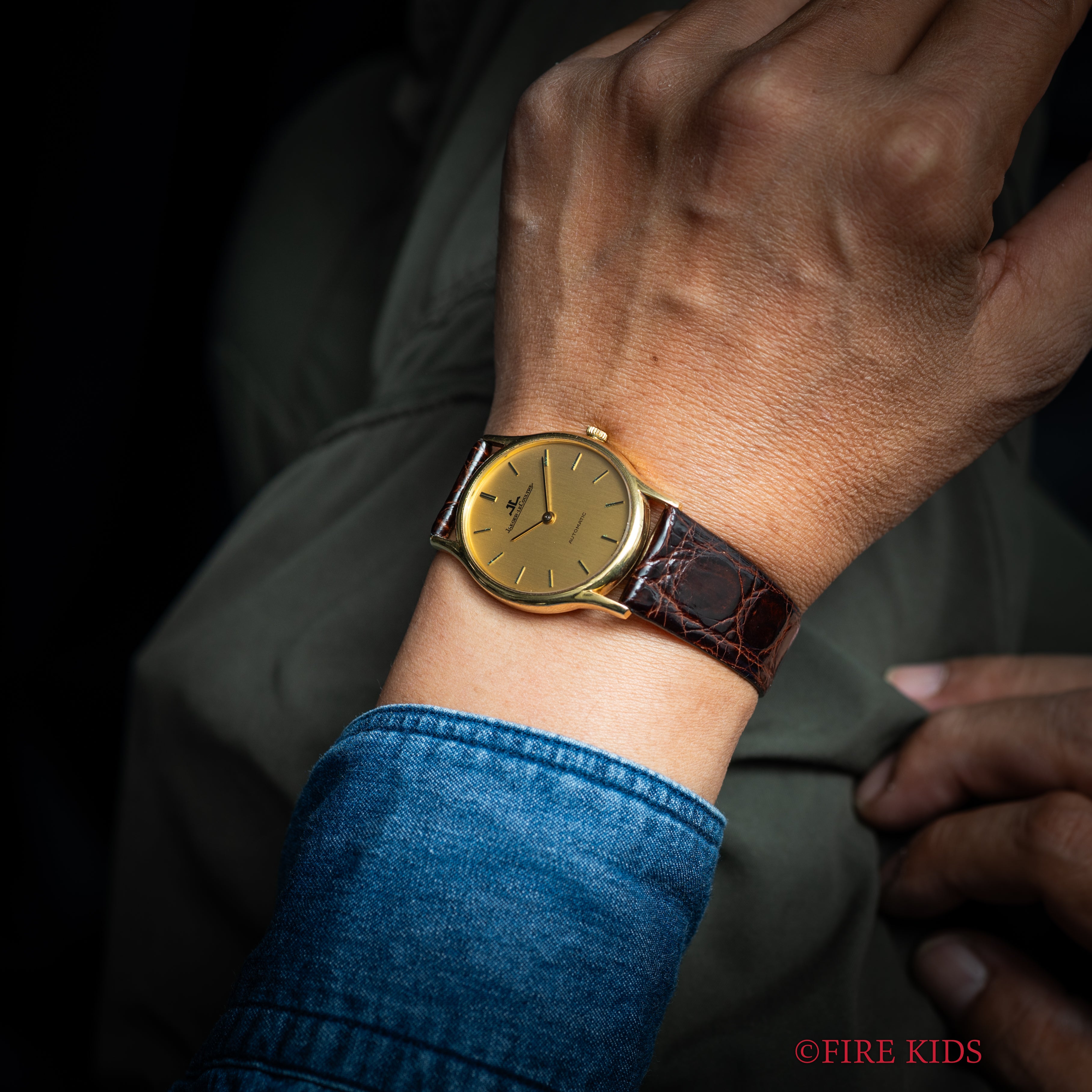 ジャガー・ルクルト ヴォーグ 18金無垢オーバルケース 1970年代製 薄型自動巻 Cal.900