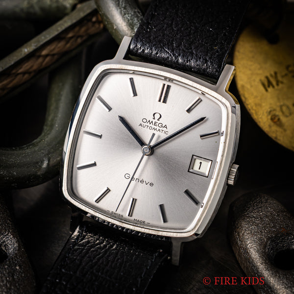 OH済 オメガ ジュネーブ シルバーサンレイダイアル 純正ブレス 自動巻き オメガ ジュネーブ 1974年製 シルバーダイヤル 純正ブレス付き