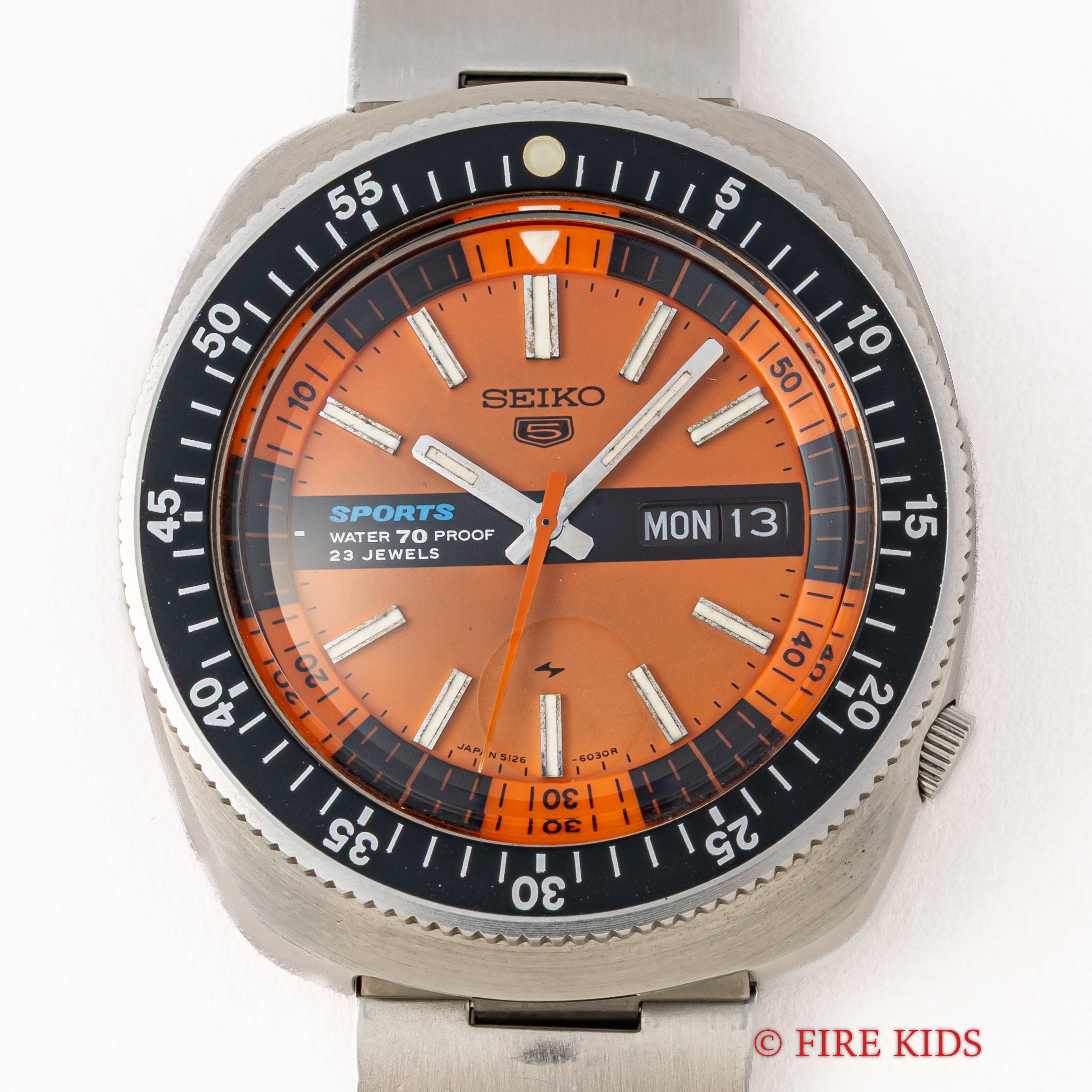 セイコー5スポーツ 1969年製 Ref.5126-6030 回転ベゼル デイデイト自動巻き 純正ブレス付き