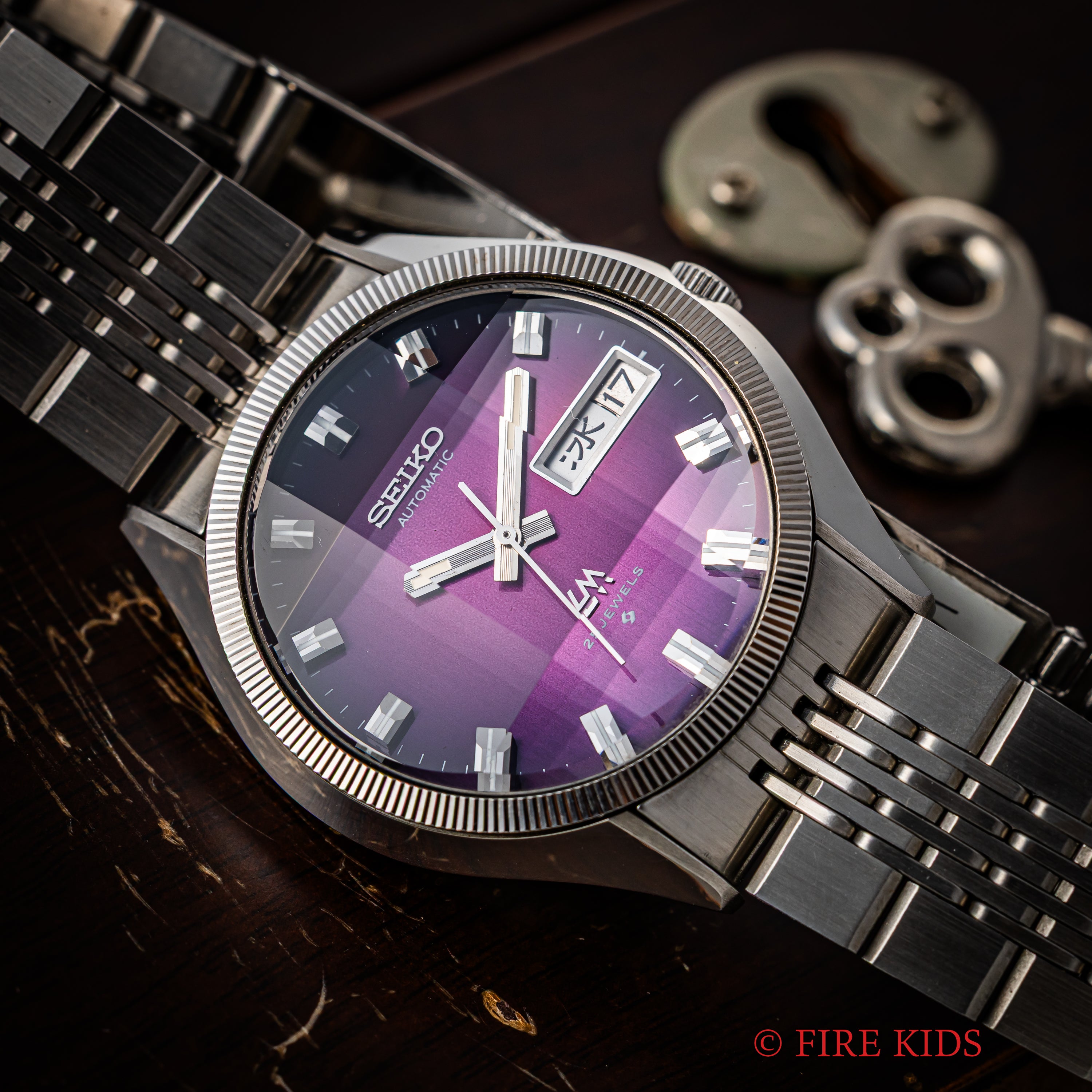 セイコー ロードマチック Ref.5606-7330 1974年製 カットガラス パープルダイヤル 純正ブレス タグ付き