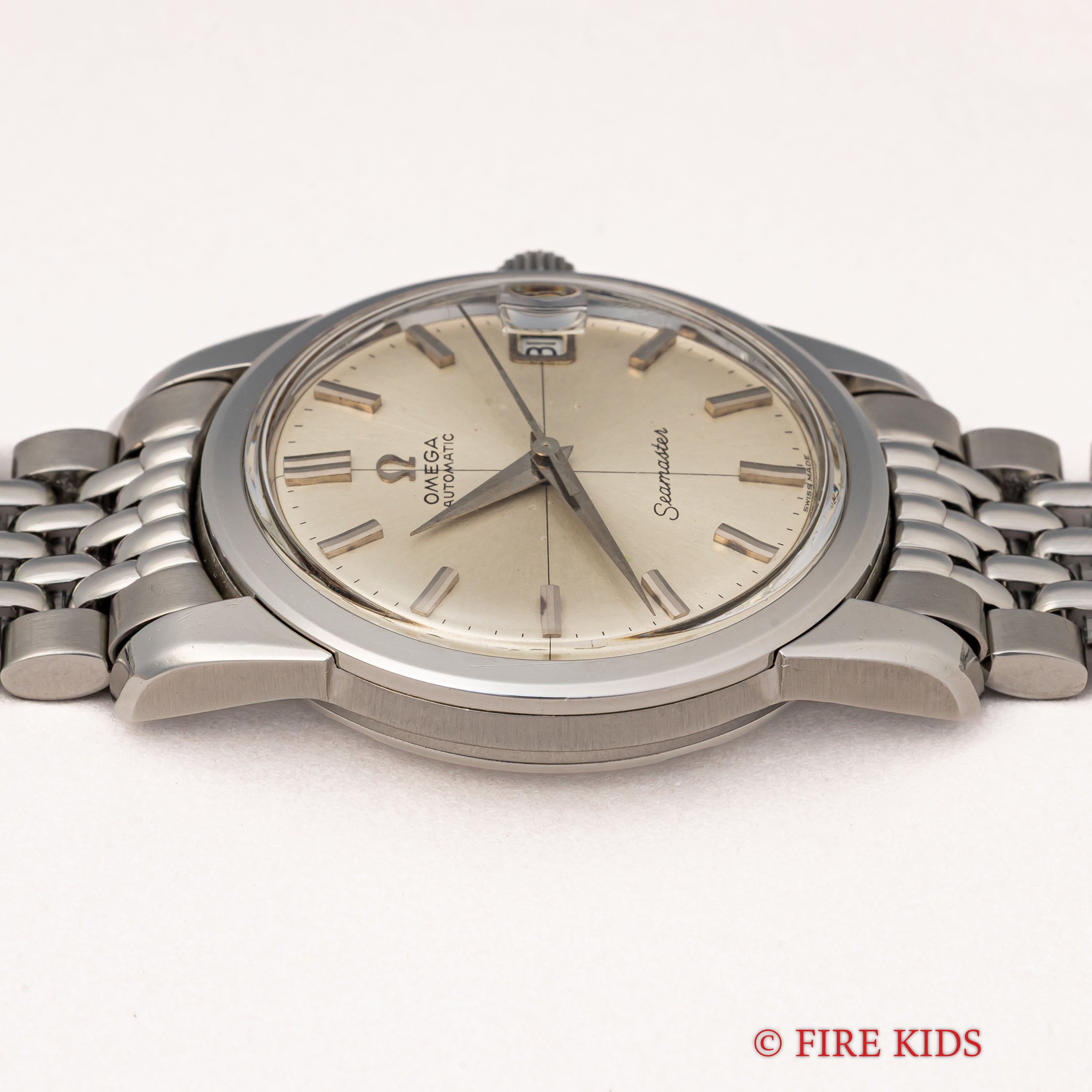 オメガ シーマスター 自動巻き 1966年製 Ref.166009 クロス