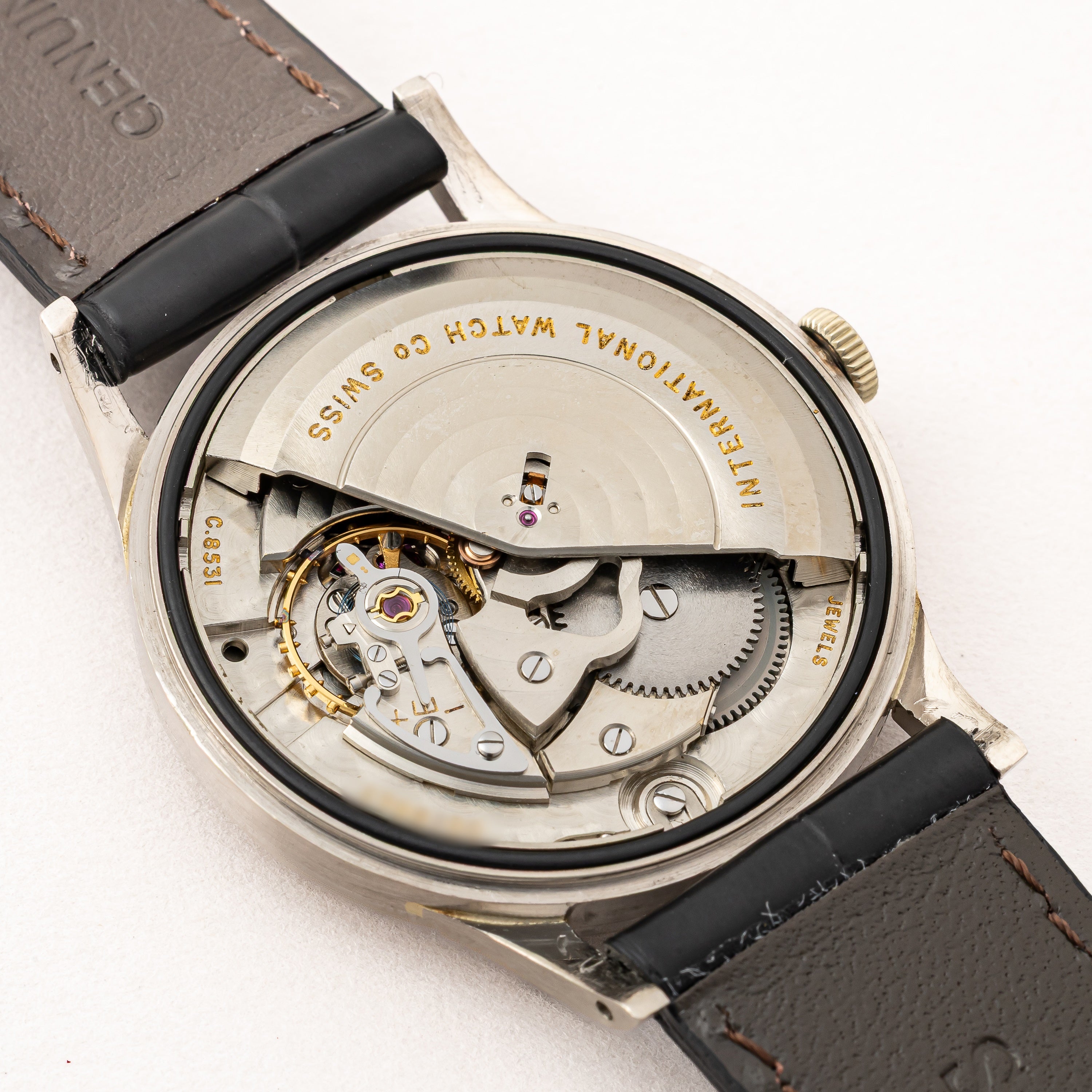IWC 18金無垢WGラウンドケース 1963年製 Cal.8531 寄り目 ペラトン式自動巻き WG製尾錠付