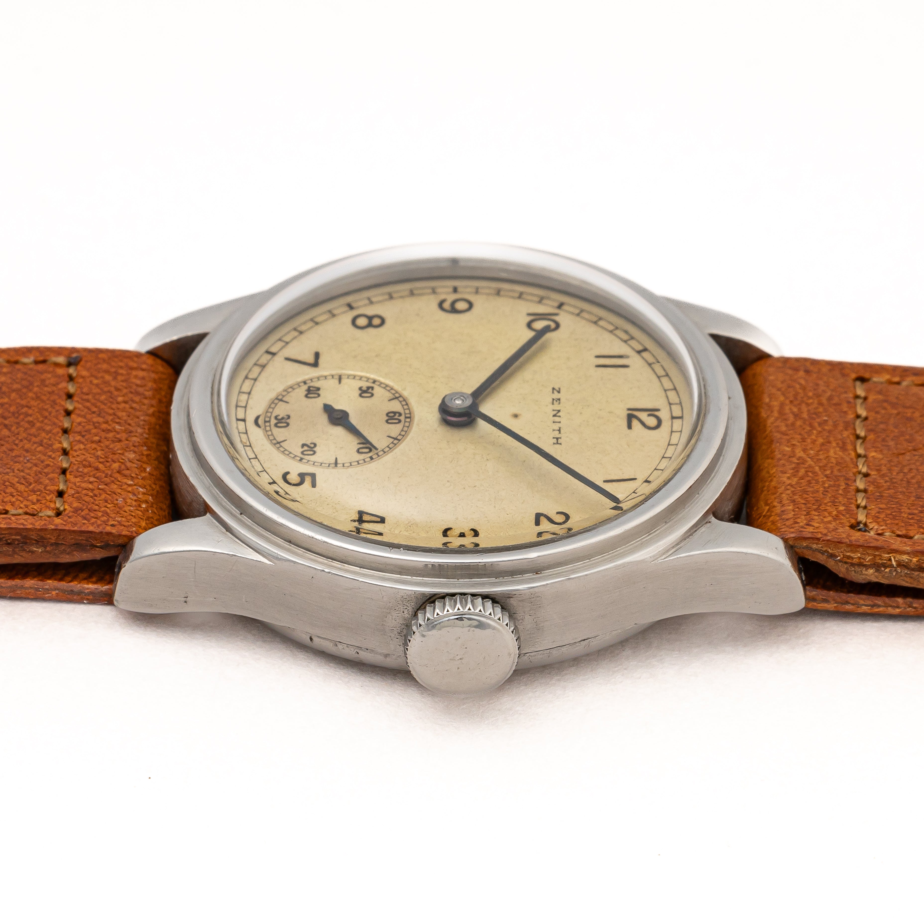 ゼニス ラウンドケース 1940年代製 スモールセコンド 手巻き Cal.106