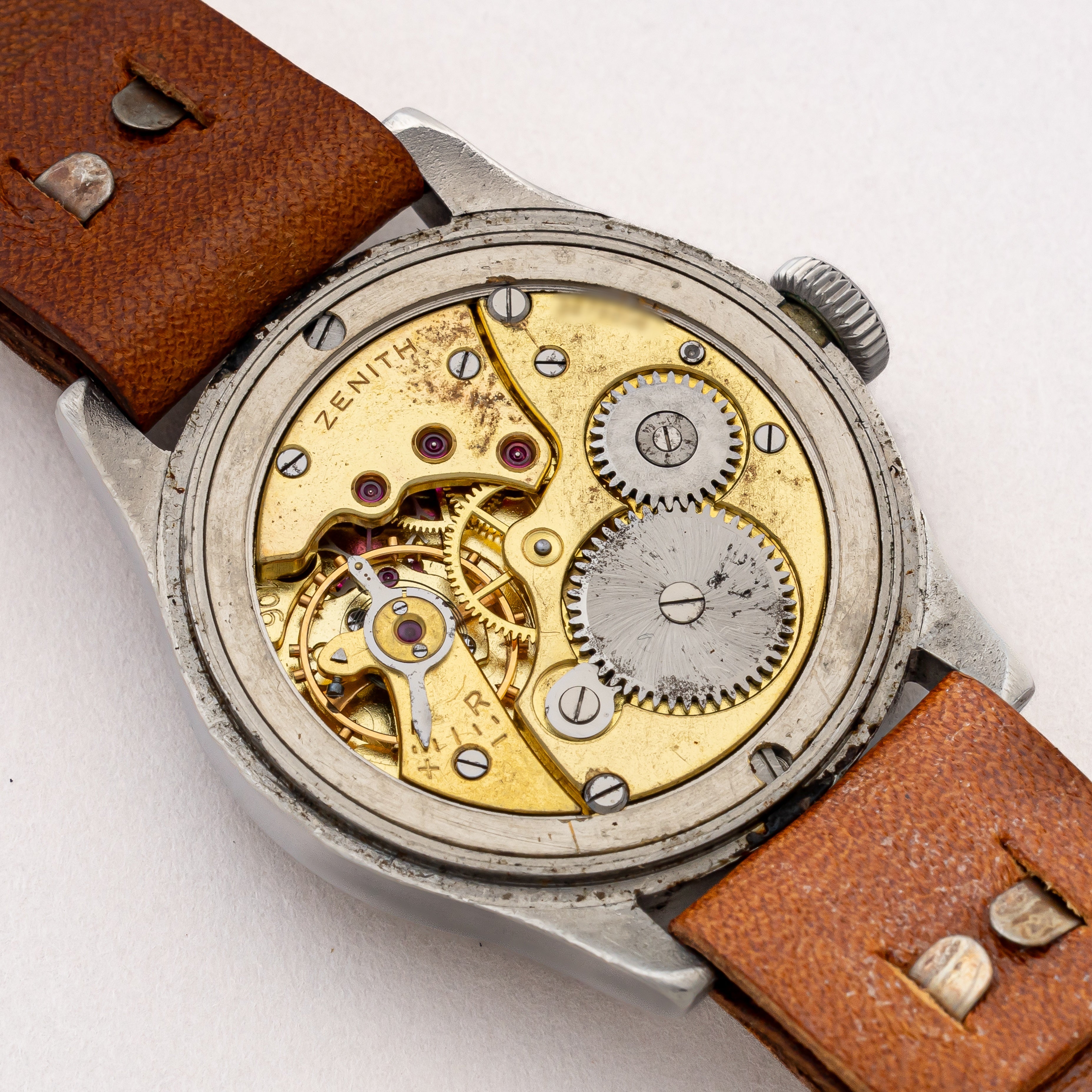 ゼニス ラウンドケース 1940年代製 スモールセコンド 手巻き Cal.106