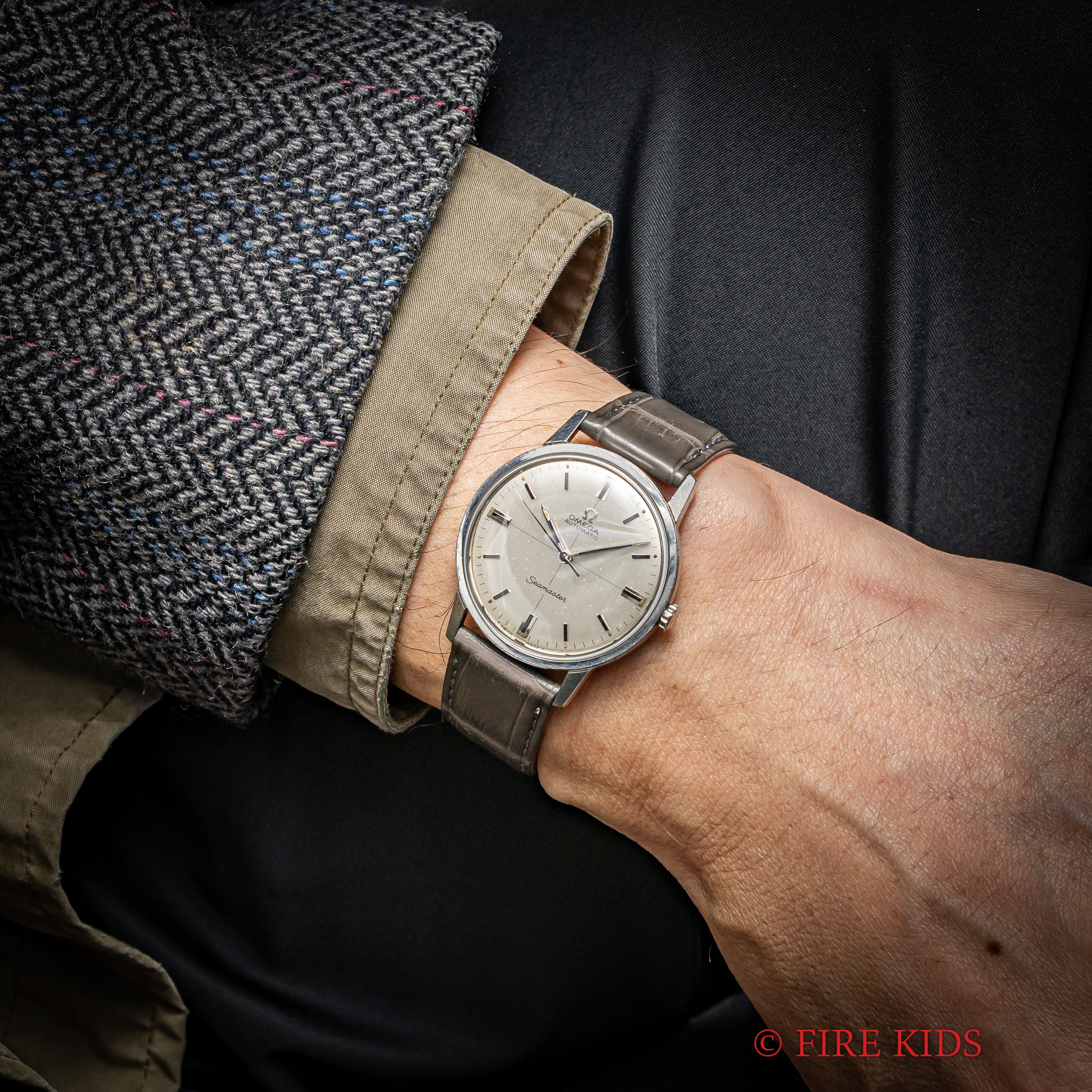 メモリアルコレクション　12BOX テープ付き OPP袋(透明)静防テープ付 厚口0.04(40ミクロン)138×146mm 12cmCD