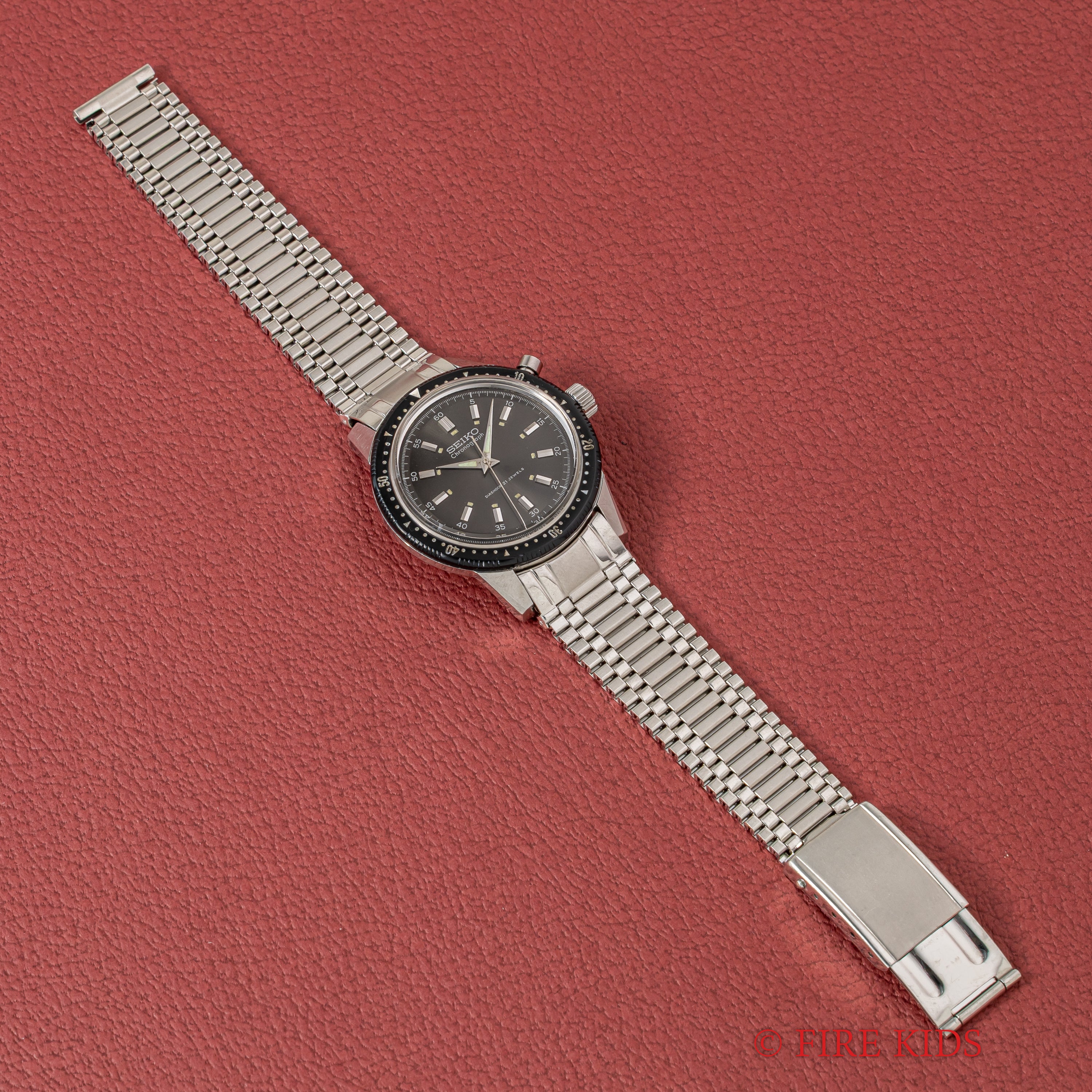 セイコー 1963年製 ワンプッシュクロノグラフ 黒文字盤 プラベゼル Ref