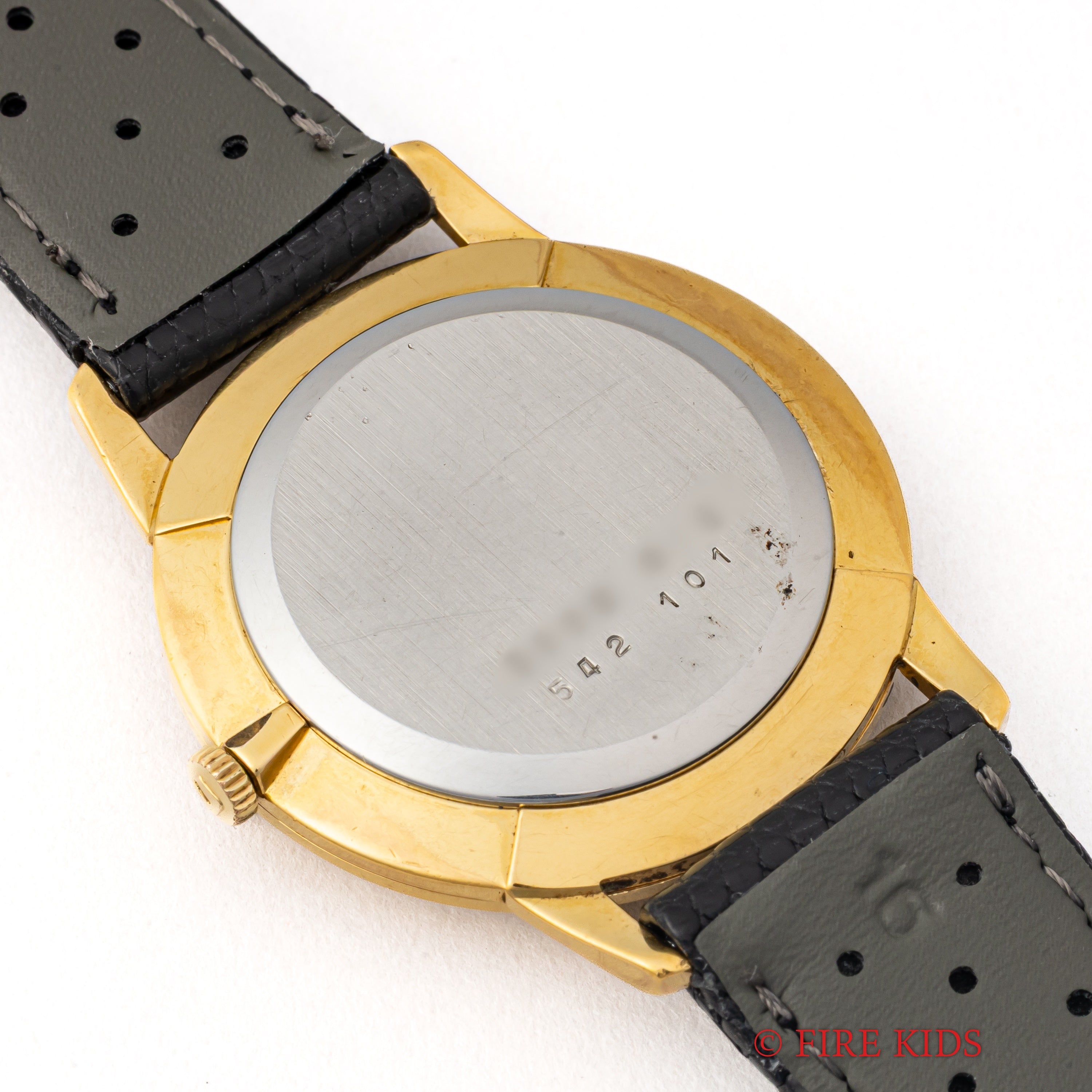 ユニバーサル・ジュネーブ シャンパンダイヤル 手巻き 1970年代製 金