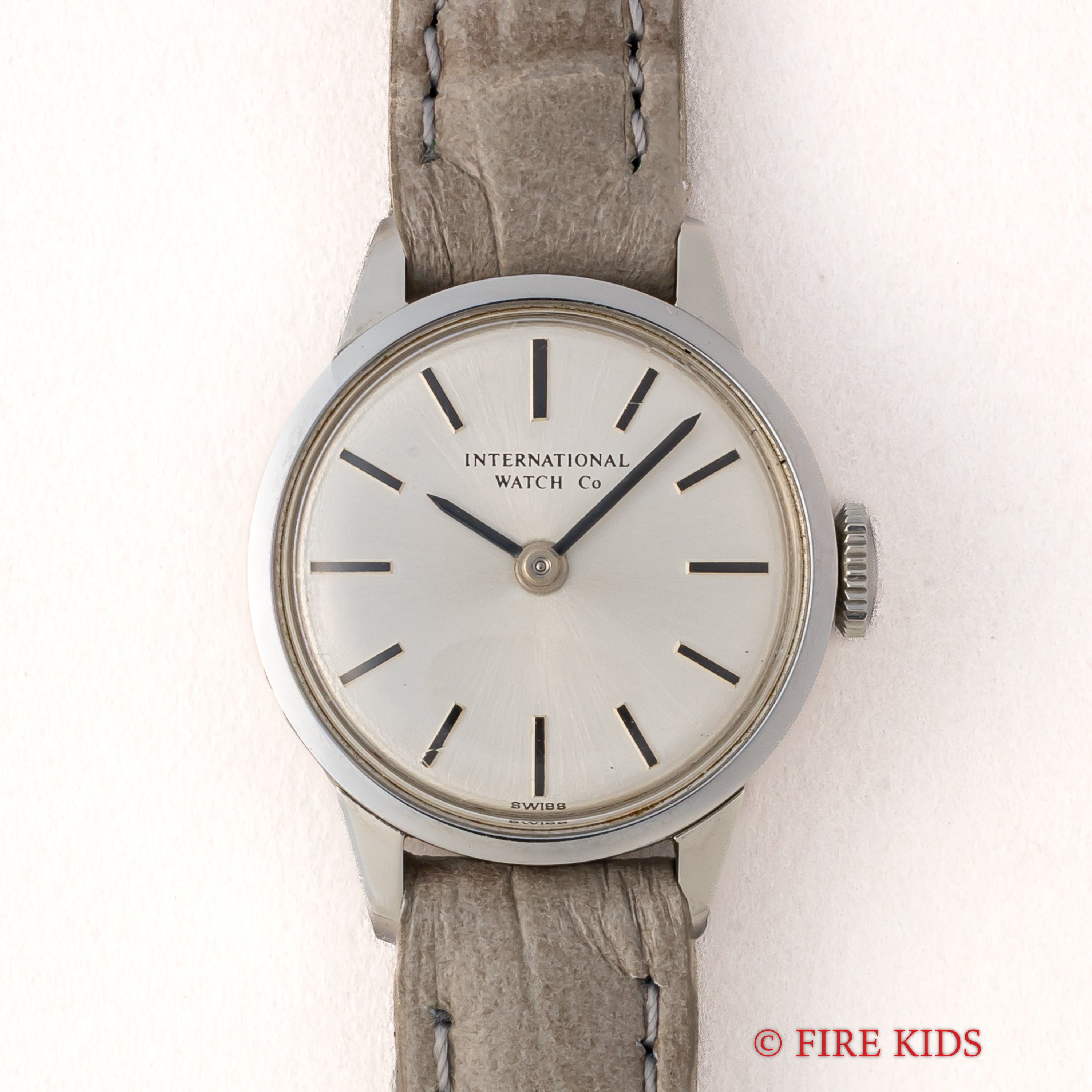 【OH/ポリッシュ済】IWC レディース 手巻き Cal.412　ヴィンテージ IWC レディース 手巻き Cal.412 3姿勢差調整 Ref. 4110 風防新品