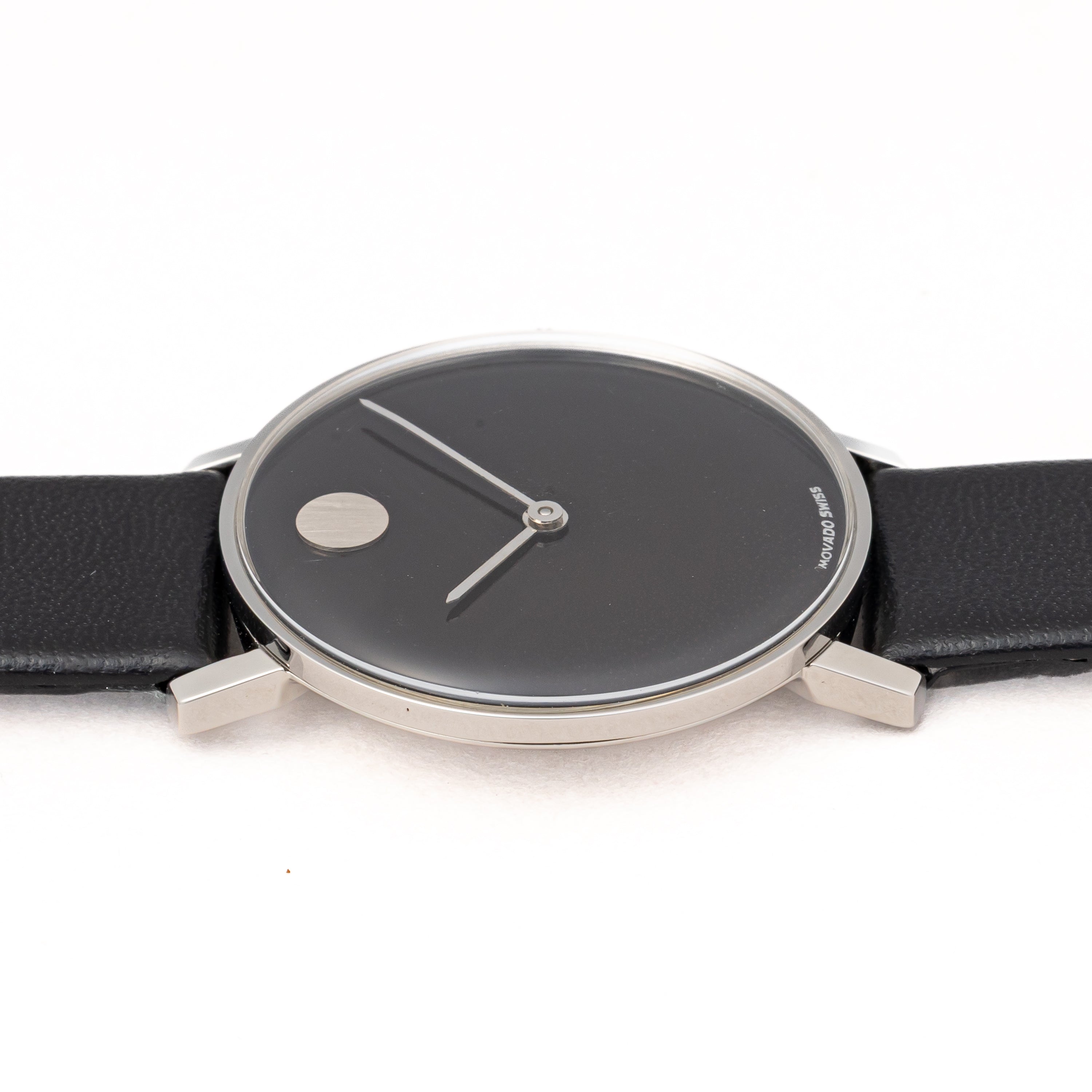 Movado Museumモバド美術館 ステンレスケース ブラック文字盤 ステンレスブレスレット メンズ 0607201 Mens Standard Size ブラック/シルバー