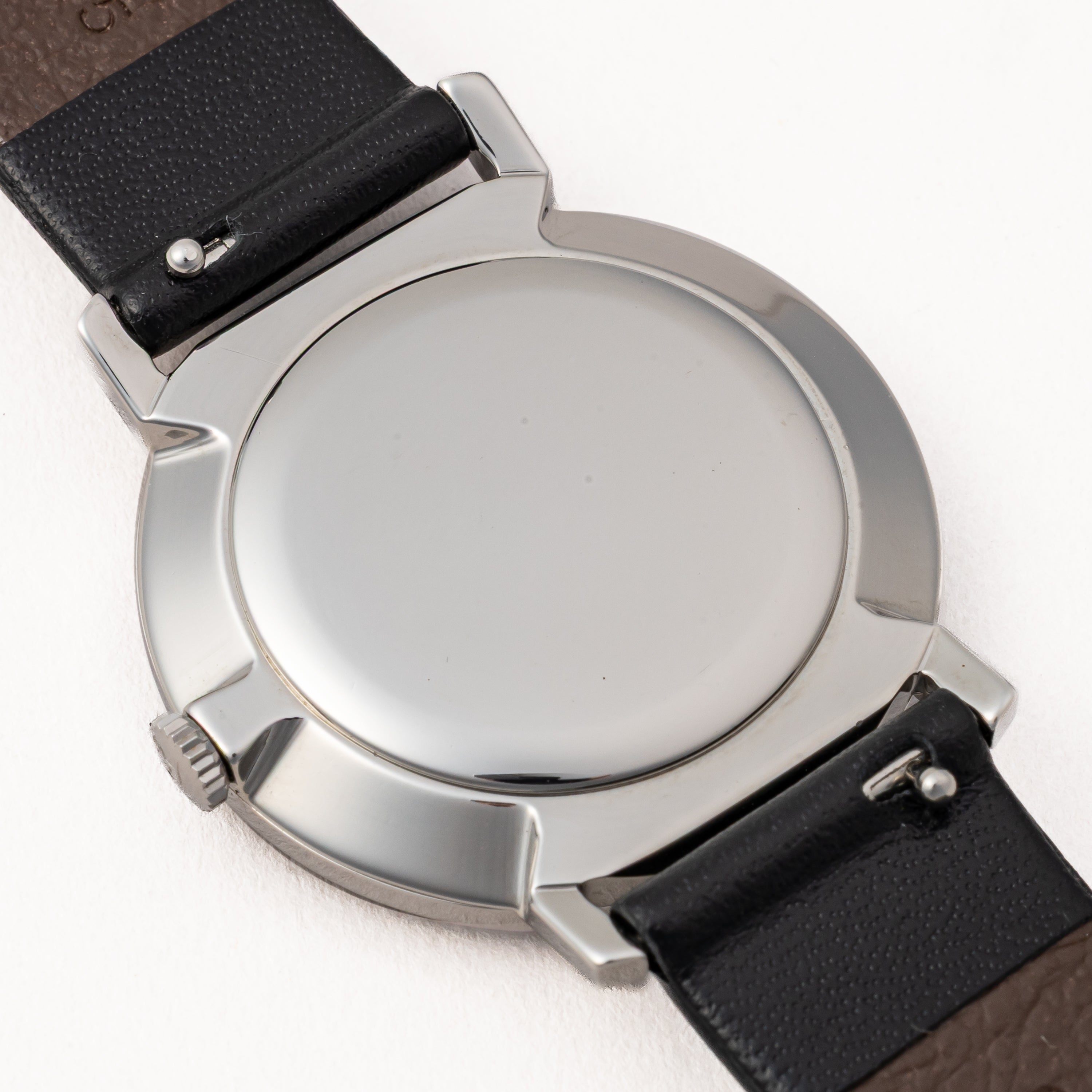 MOVADO ヴィンテージ　シルバー ブラック文字盤 ラウンドケース 時計 L-2768| モバード MOVADO アンティーク 14KYG ラウンドケース