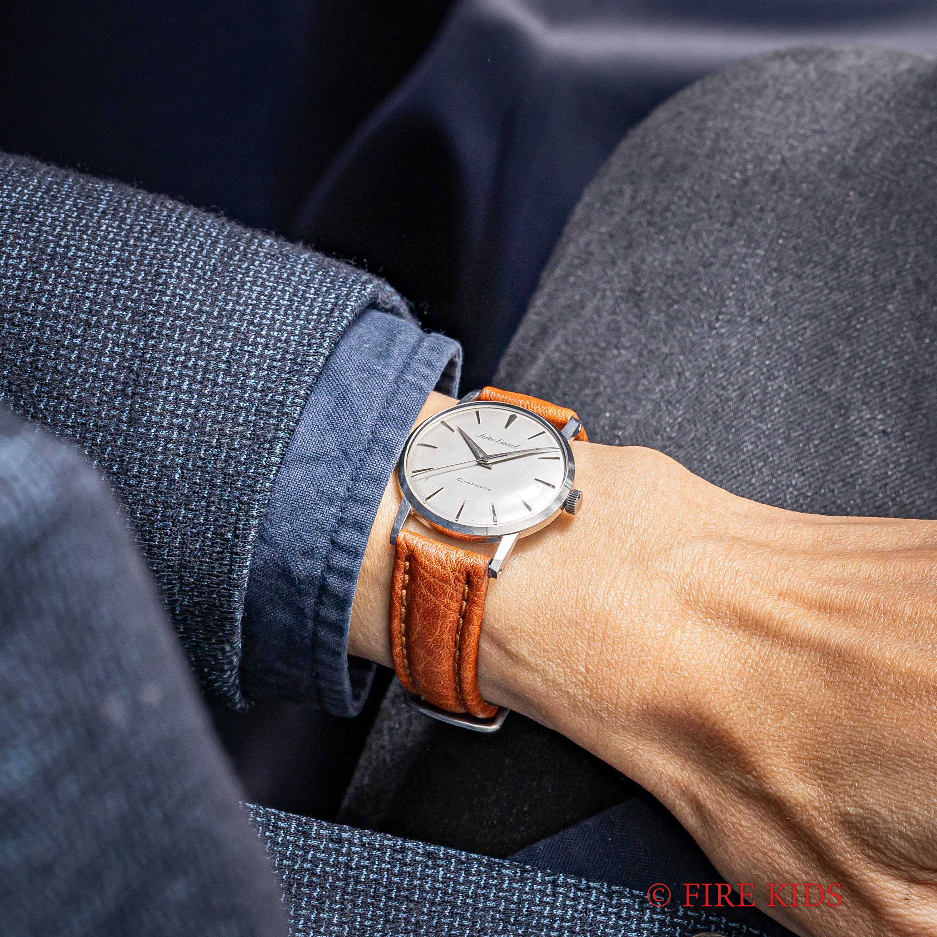 セイコー ローレル 1959年製 手巻き ドーフィンハンド