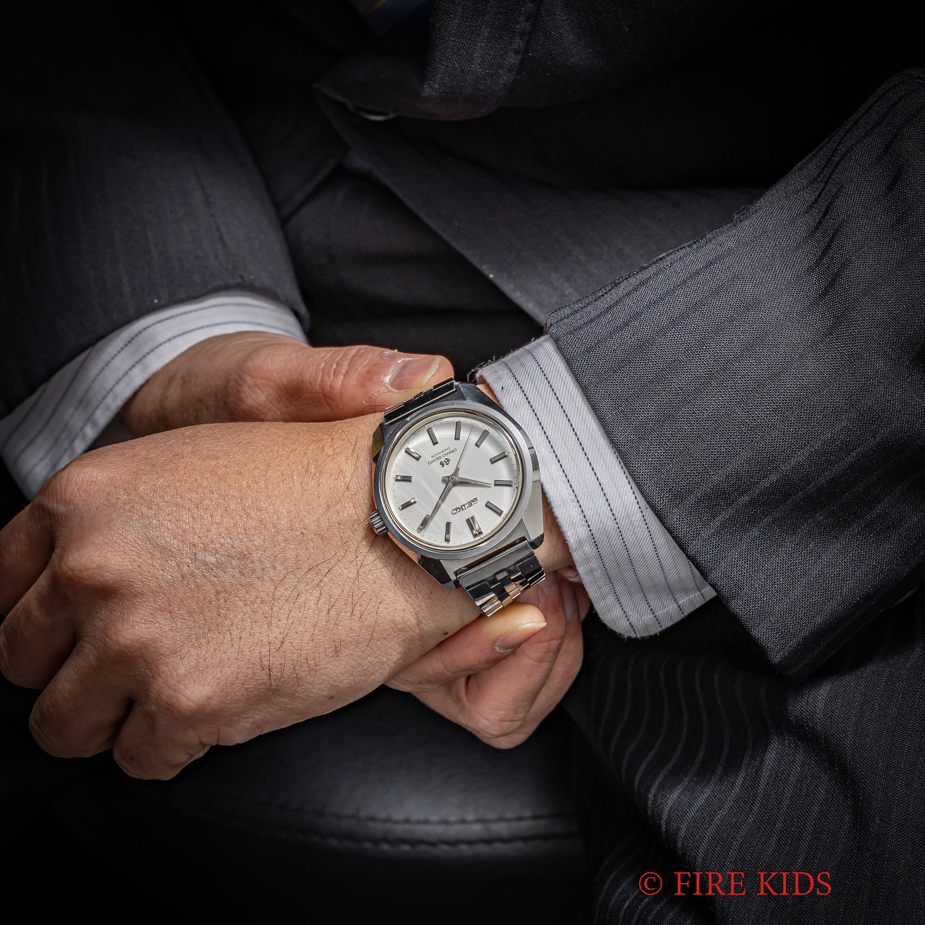 グランドセイコー 手巻き 1967年製 44GS前期 手巻 Ref.4420-9000 GSブレス 箱付 革ベルト尾錠付